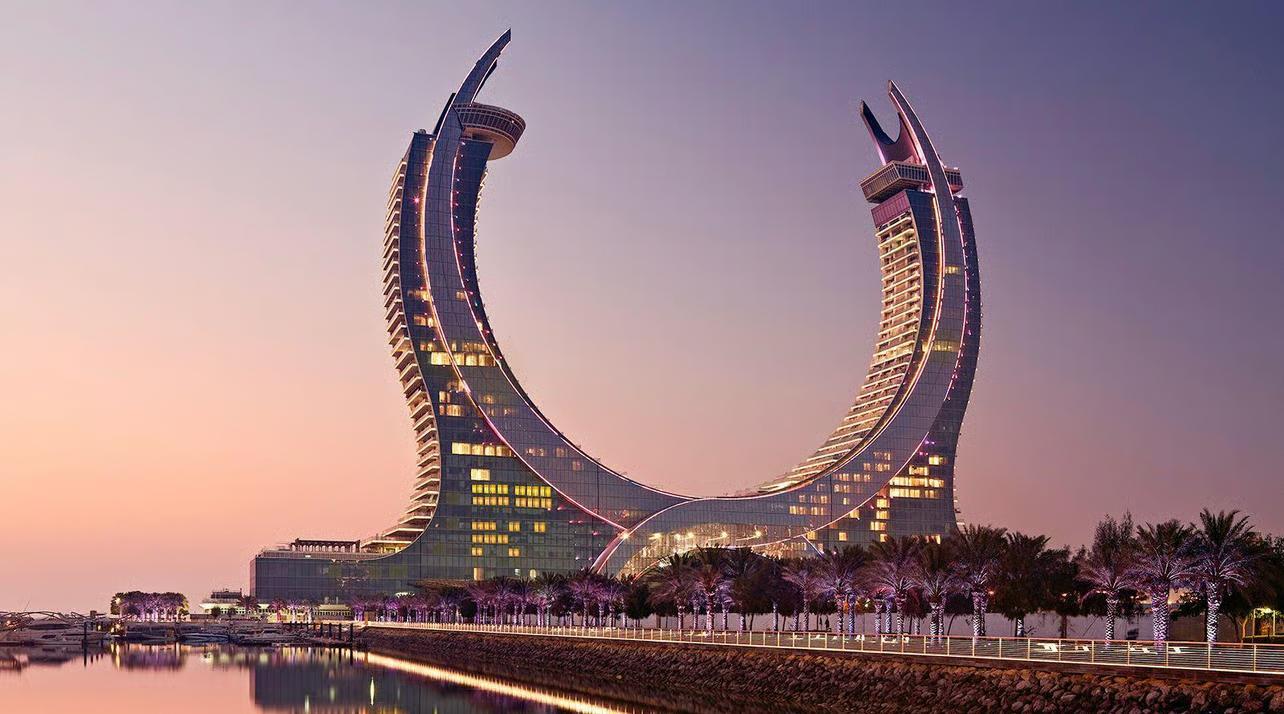 Doha: Full-Day City & West Coast Tour with Desert Art 3