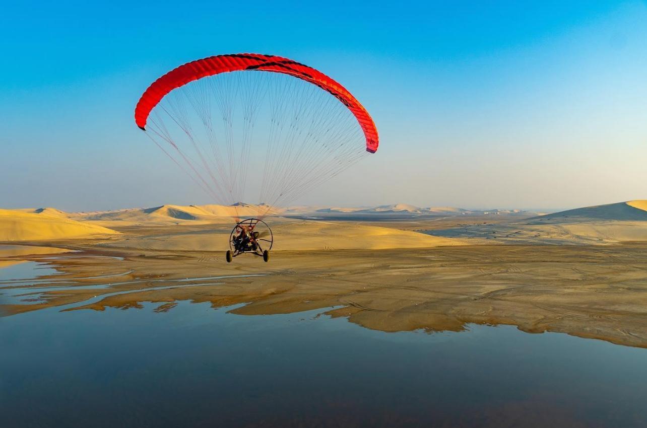 Doha: Paratrike Sky Ride over Desert & Sea Views 3