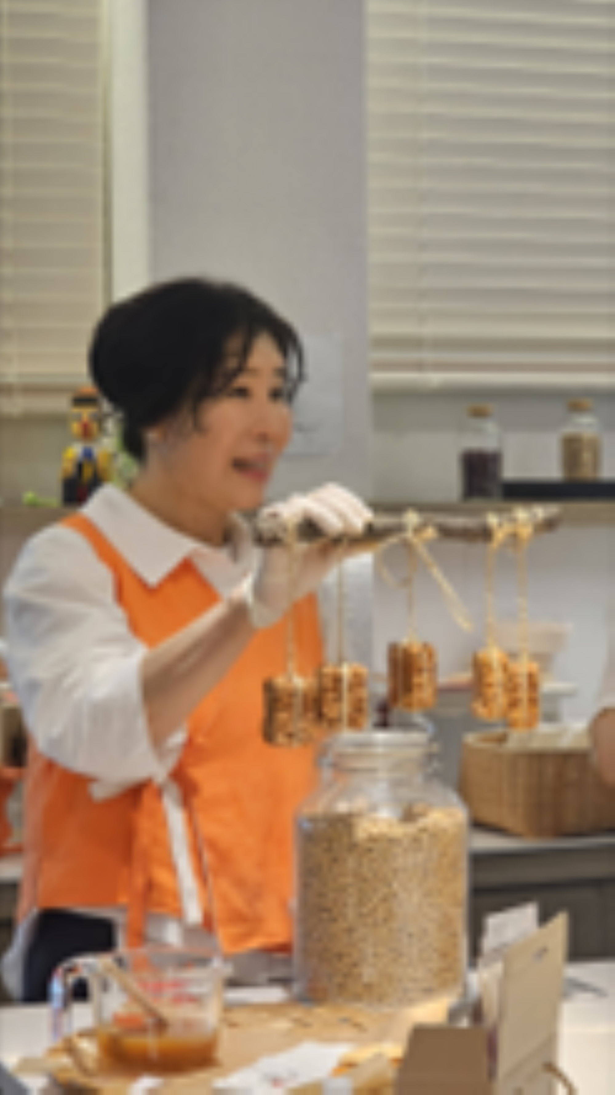 From Seoul: Make Your Own Chilli Paste & Ginseng Liquor Tour 3