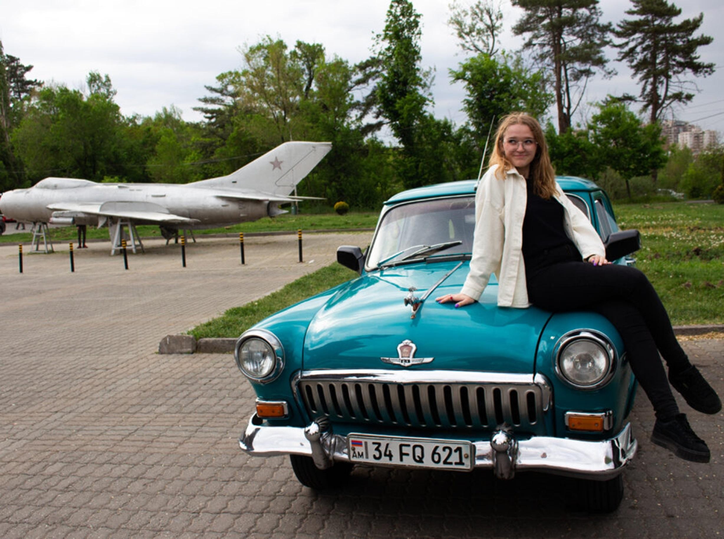 Yerevan: Yerevan Hidden Gems Classic Car Tour