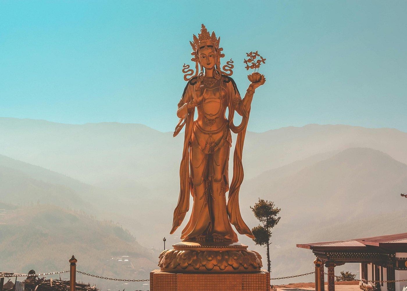 Enchanting Bhutan tour with Guide 1 week Tour from Thimphu 2