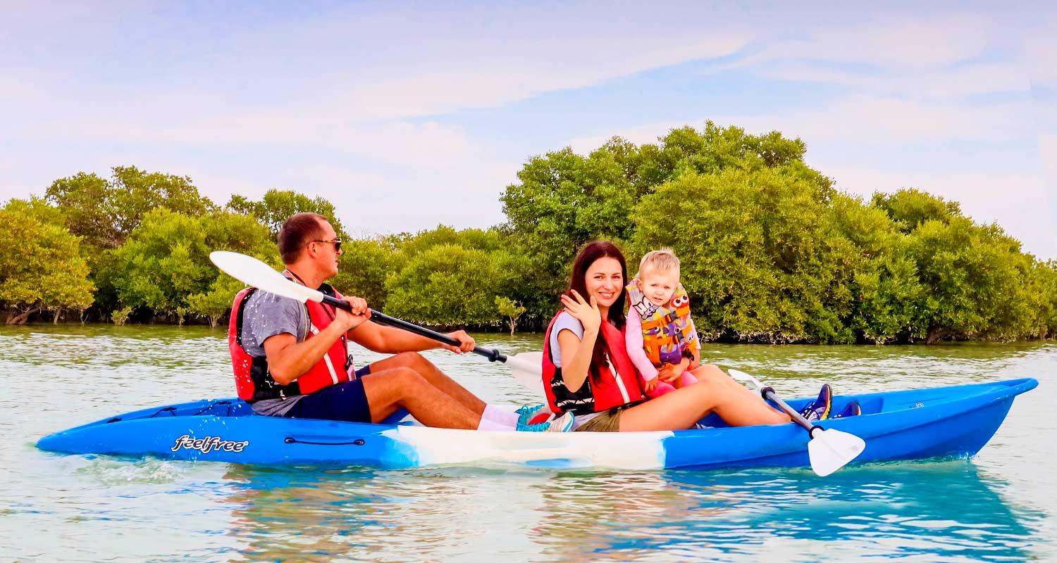 Qatar: Kayaking Tour to Al Thakira Mangrove with Trainer 2