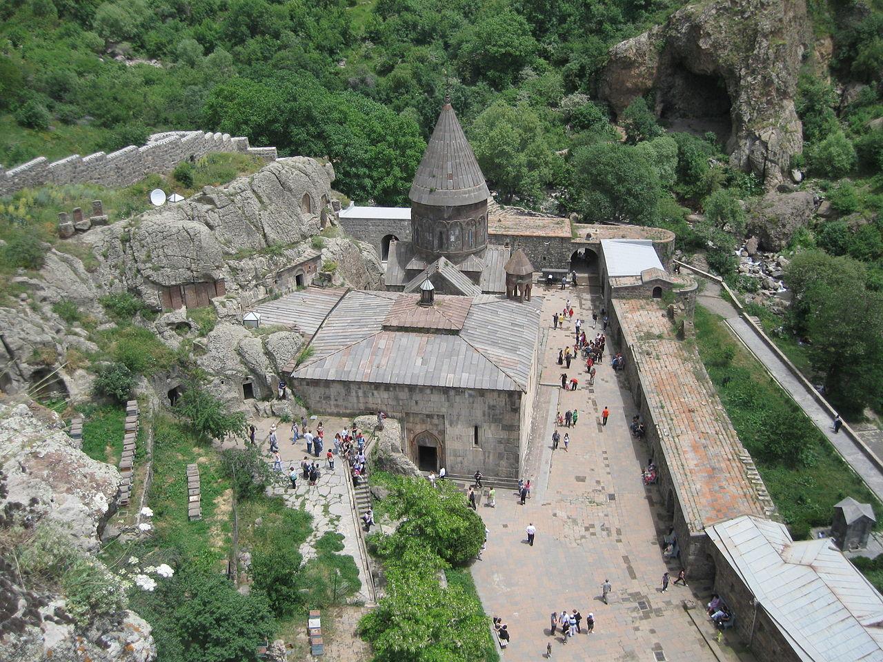 From Yerevan: Garni, Geghard & Lavash Baking Private Tour 2