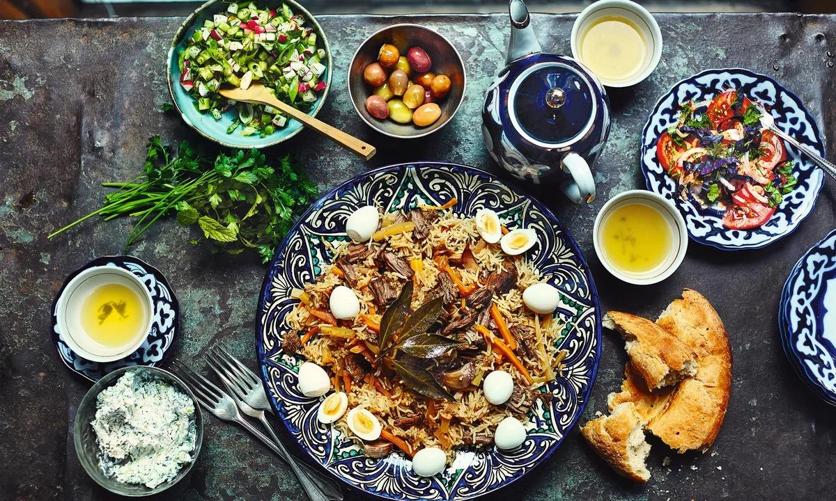 Bukhara: Traditional plov and uzbek salad cooking class 2