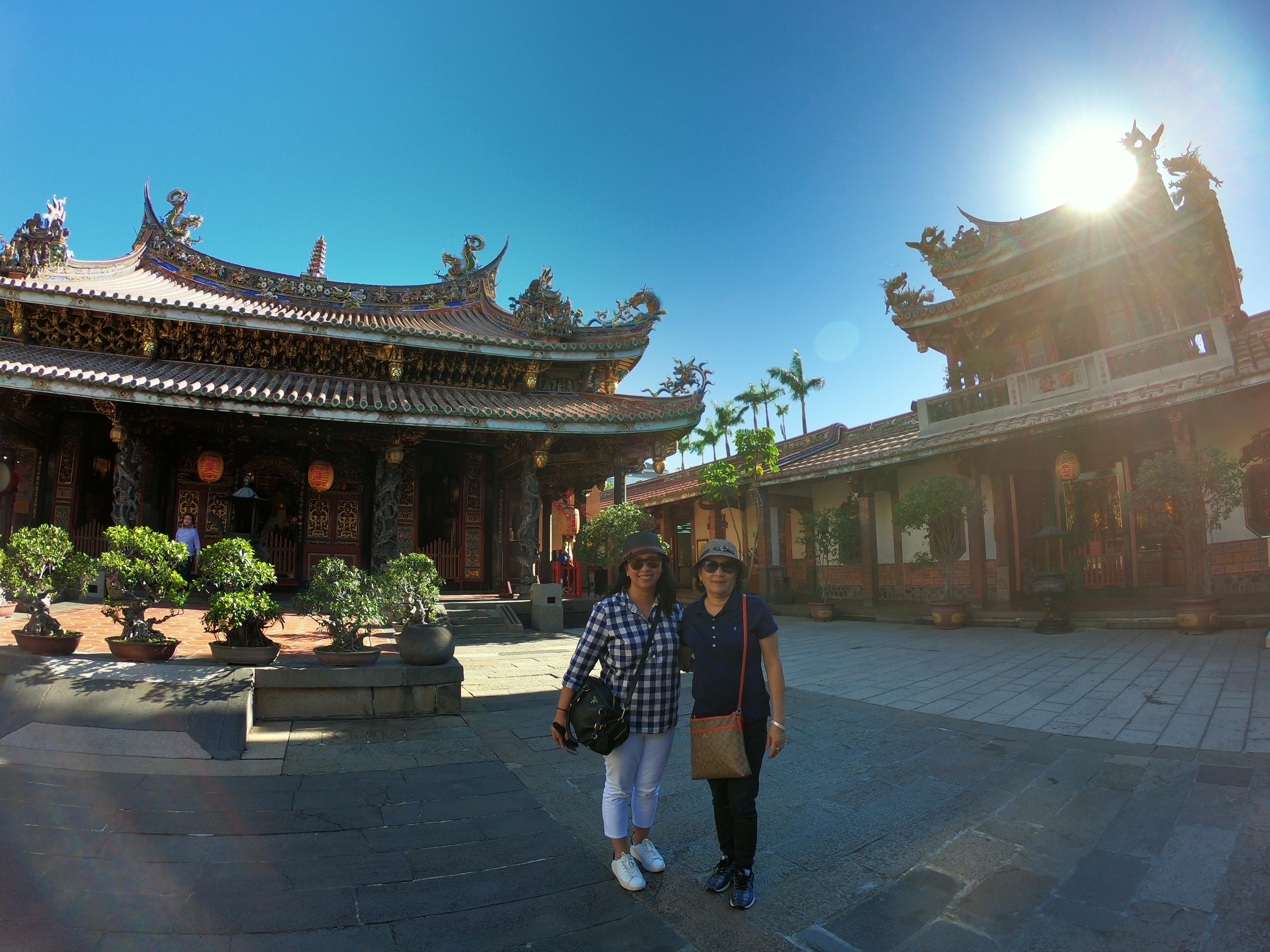 Taipei: City Highlights Private Sightseeing Tour with Guide 2