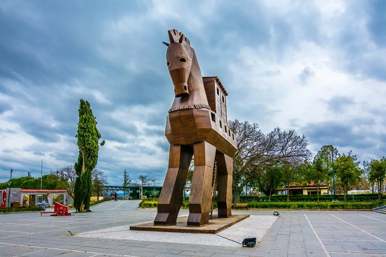 Troy Day Tour from Istanbul: UNESCO, Dardanelles & Lunch 2