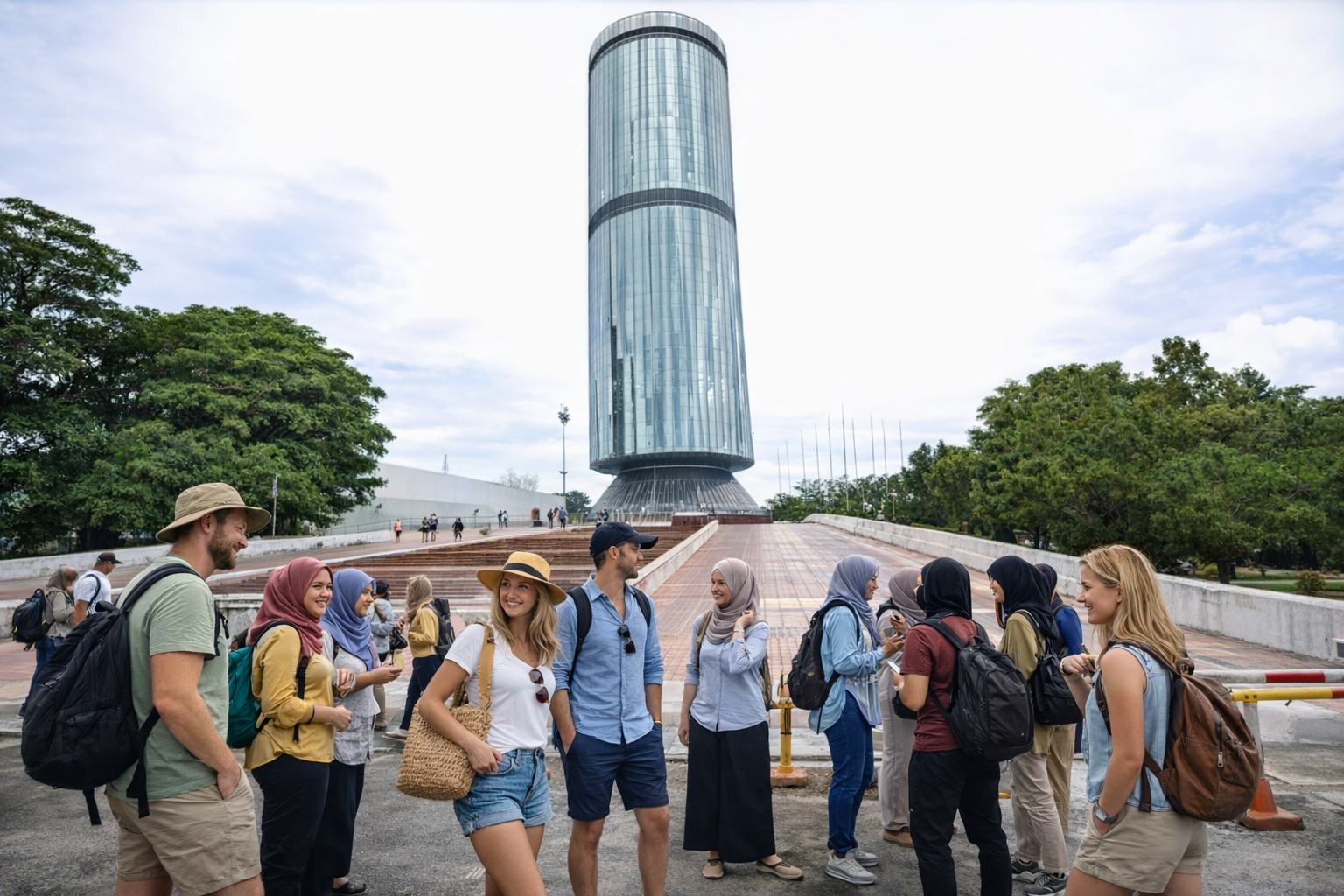 Kota Kinabalu: City Highlights Tour & Sunset Dinner Cruise 2