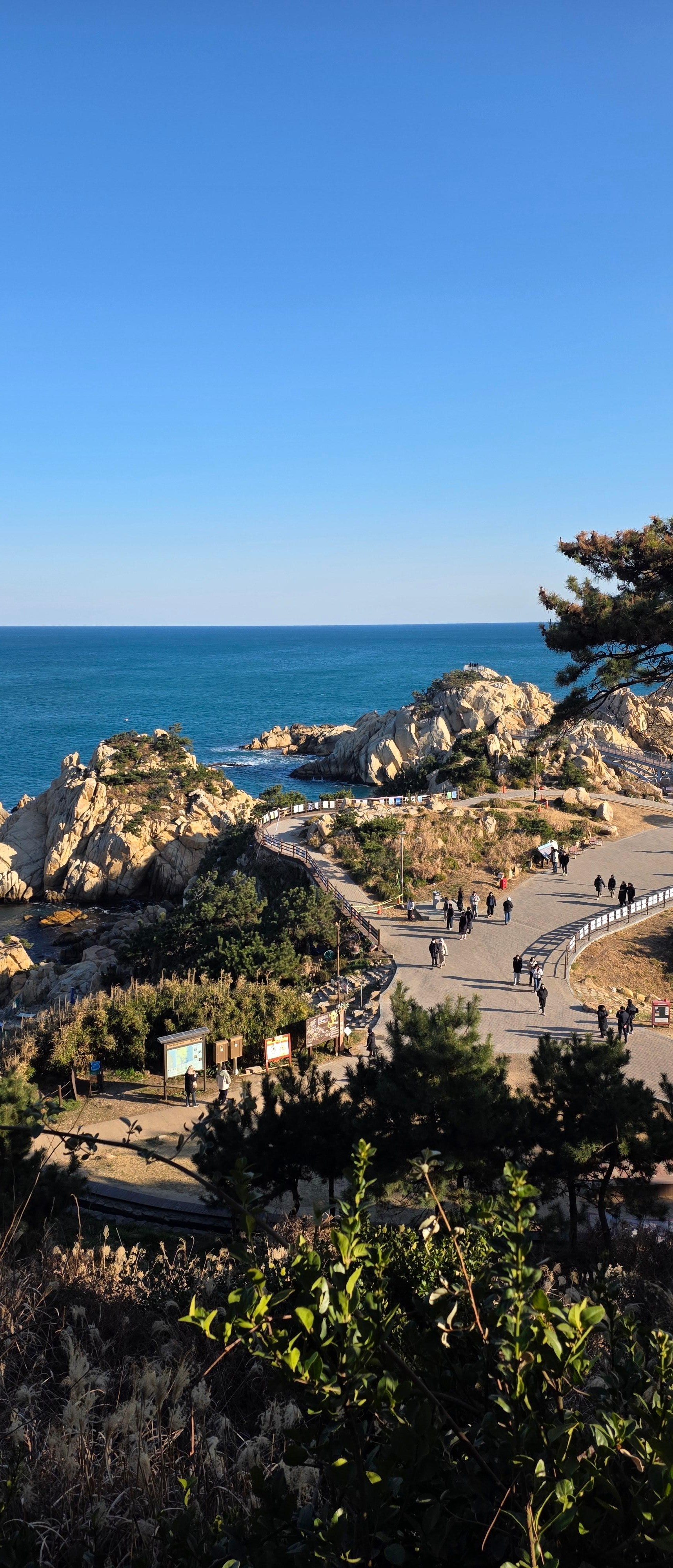Ulsan: Bangudae Petroglyphs, Onggi Village & Park Tour 2