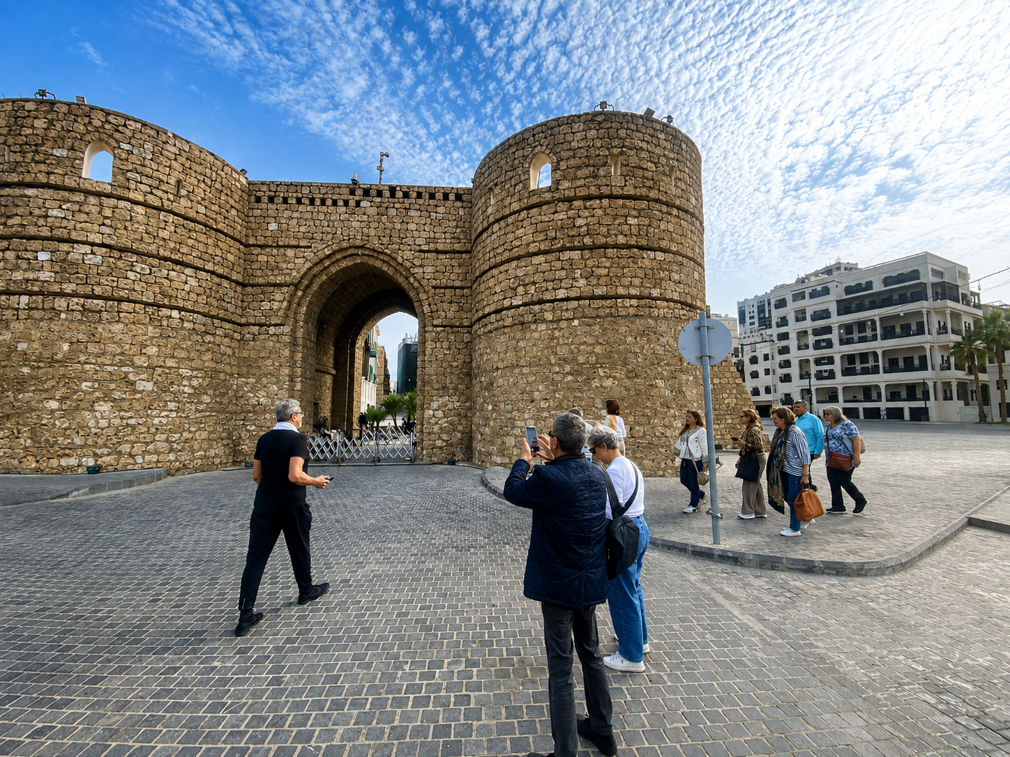 Jeddah: Al-Balad Private Walking Tour with Coffee
