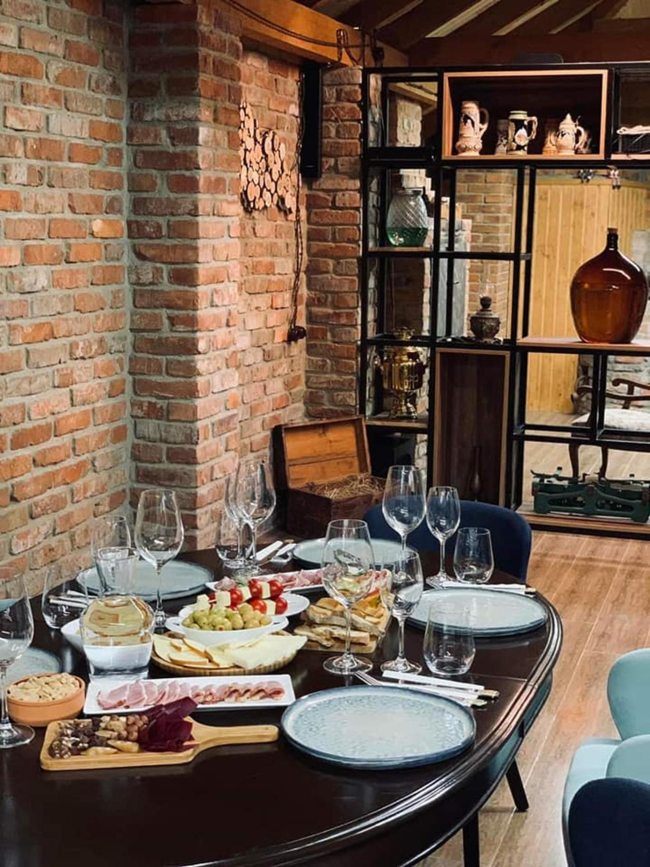 Kutaisi uncorked: Wine Tasting at a local Family Home 3