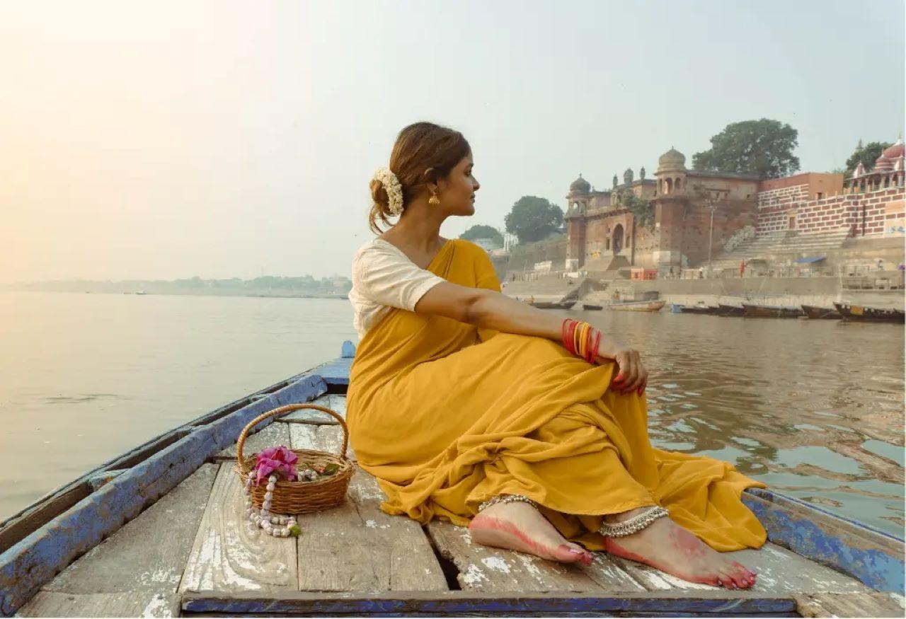 Delhi: 1 Day Varanasi Tour with Flight & Sacred Boat Ride 3