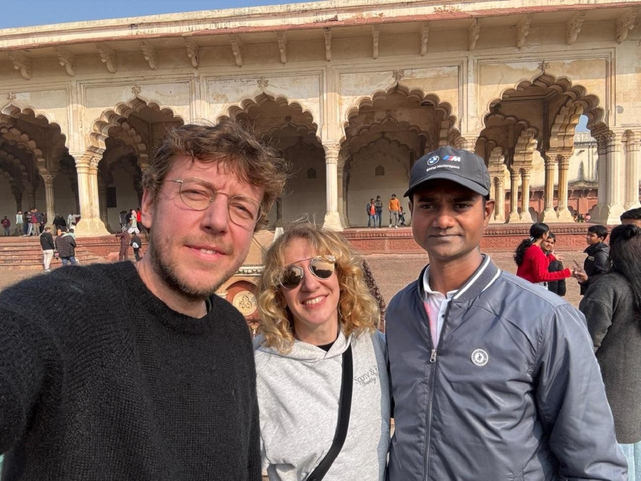 Agra: Skip-the-Line Fast Track Entry Ticket to the Taj Mahal 2