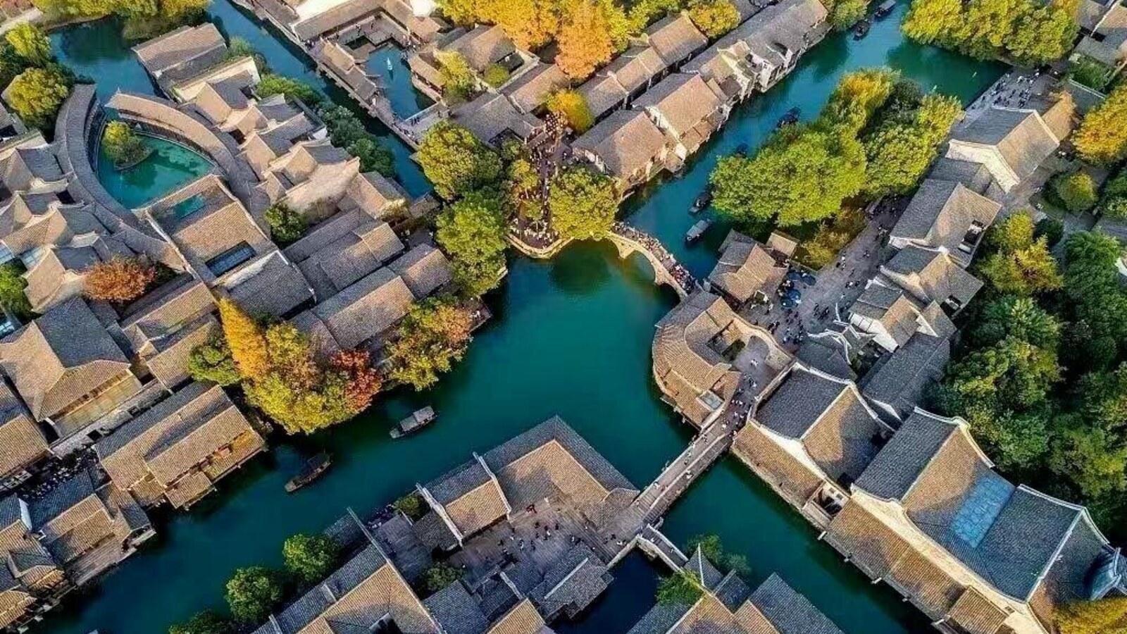 Shanghai: Nanxun Water Town Night Private Day Trip