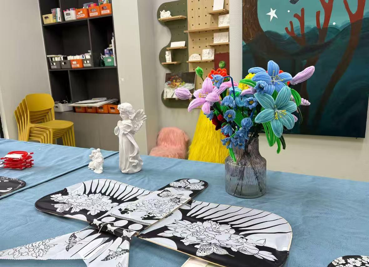 Beijing: Traditional Chinese Kite-Painting Workshop 2