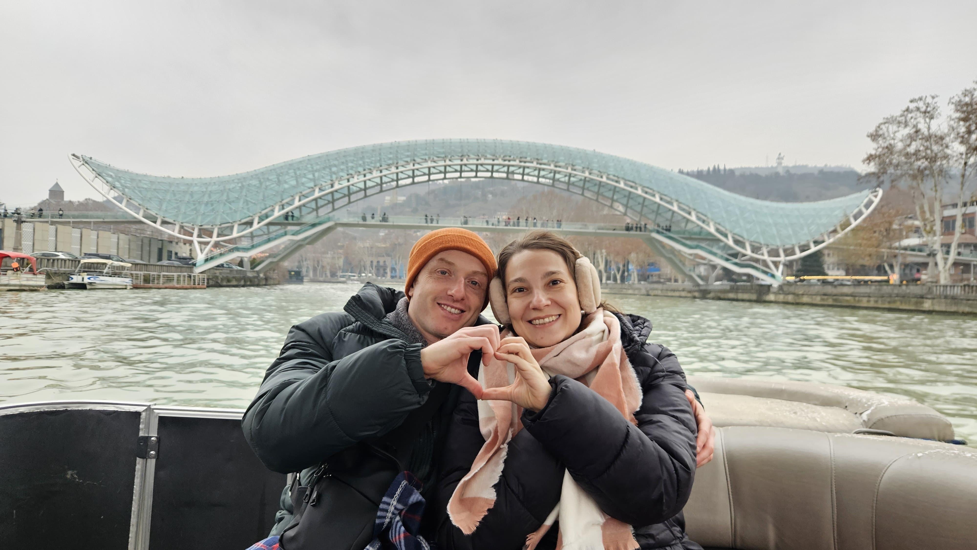 Tbilisi: River Boat Ride with Music & Wine or Self-Ride