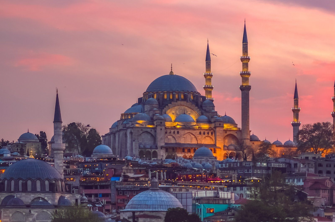 Istanbul: Dolmabahçe Palace & Bosphorus Cruise with Lunch 2