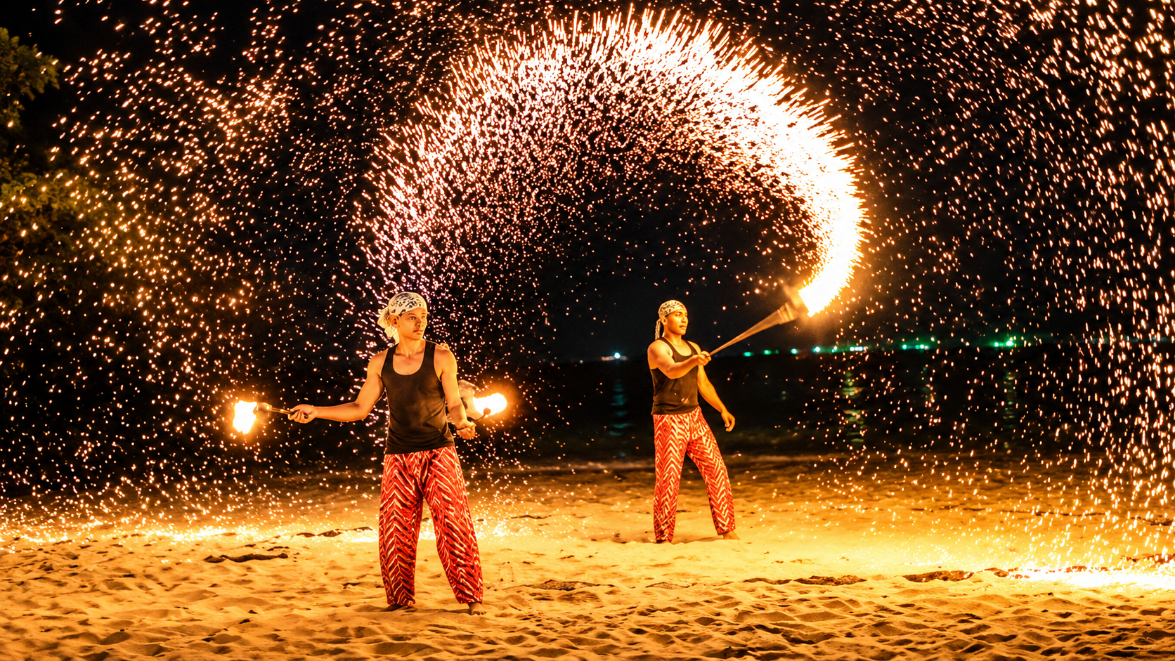 Langkawi: Evening City Highlights Tour with Fire Show