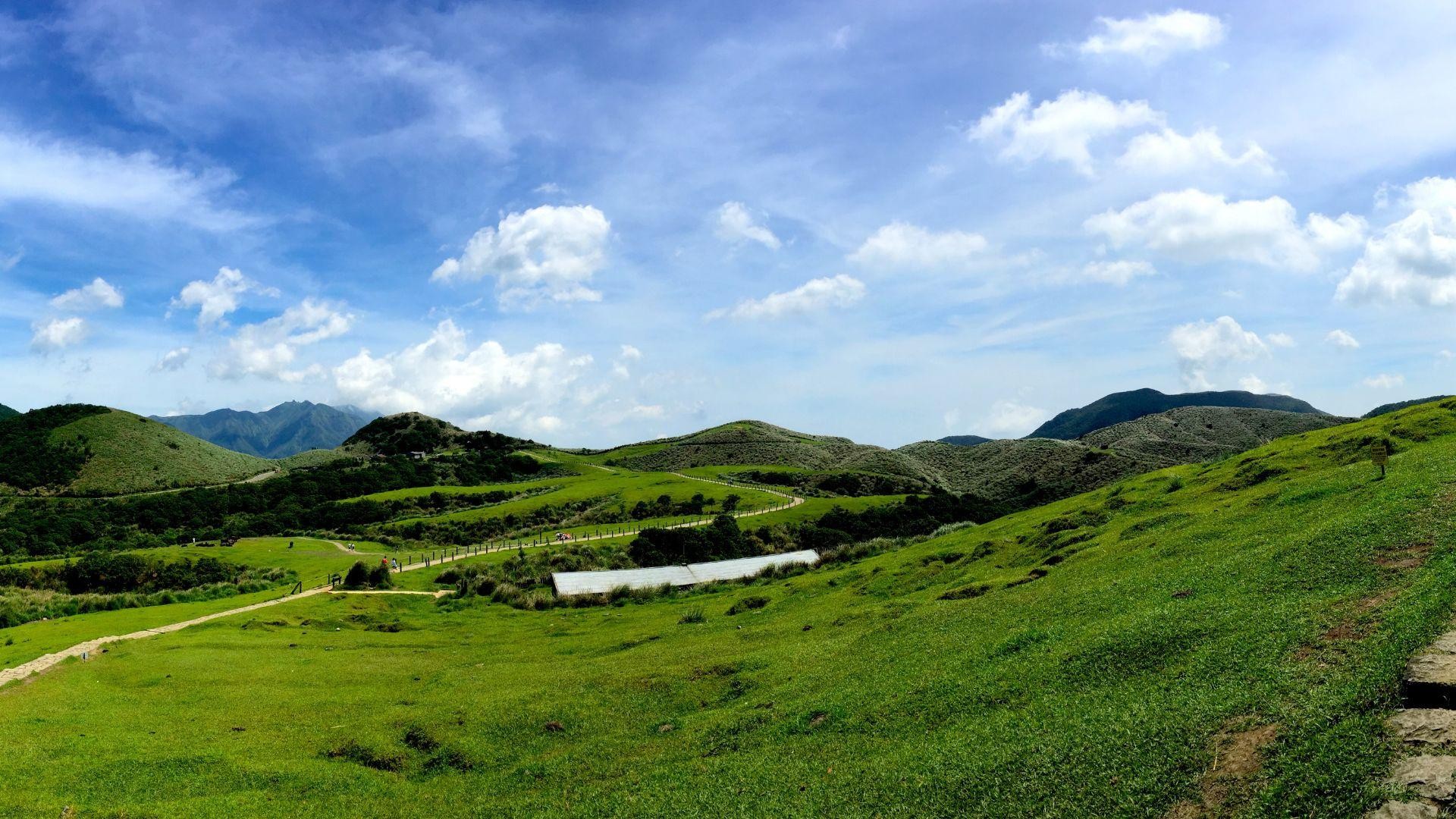 Taipei: Yangmingshan National Park Half-Day Tour 2