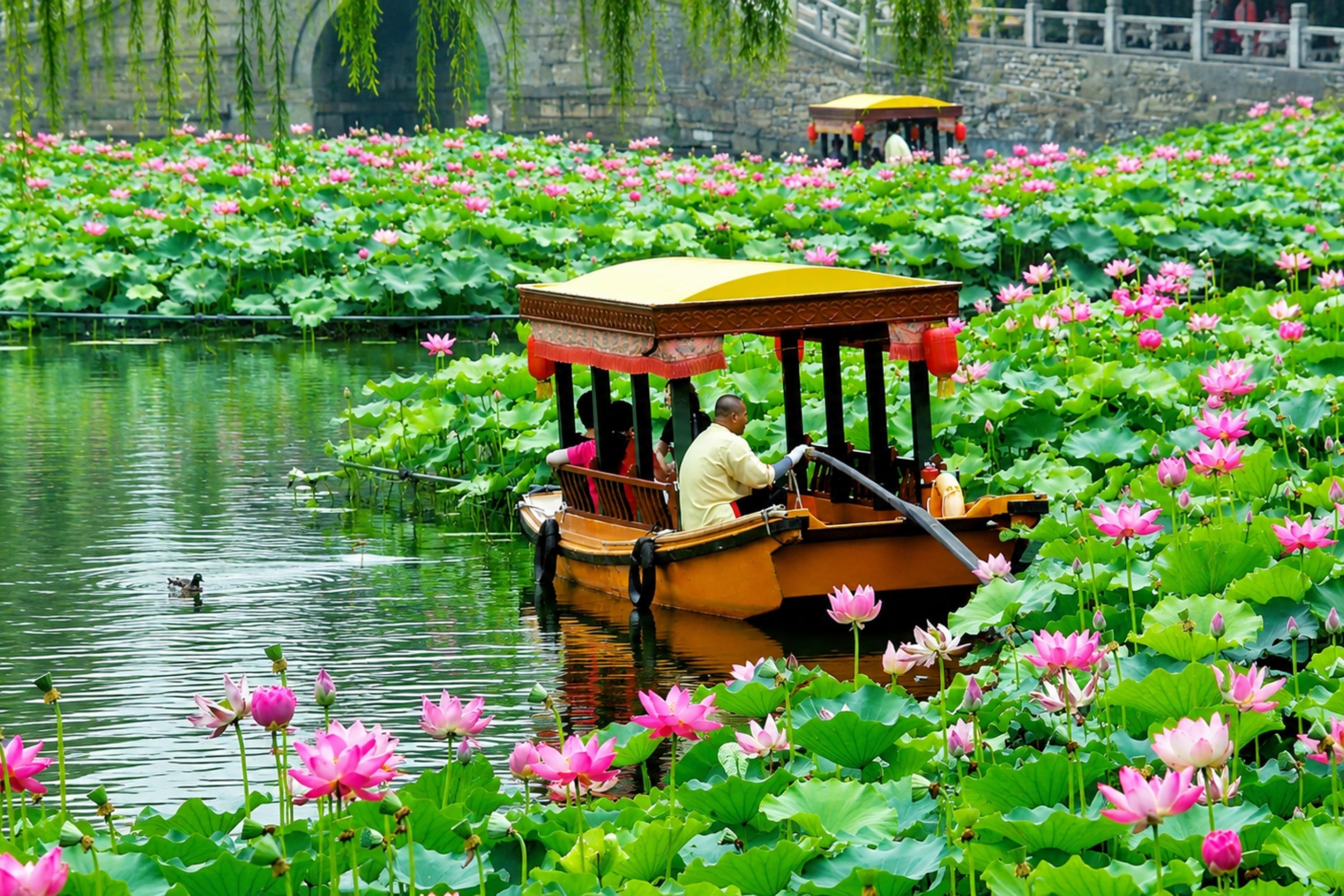 Beijing: Beihai Park Full Access Ticket with Audio Guide 2