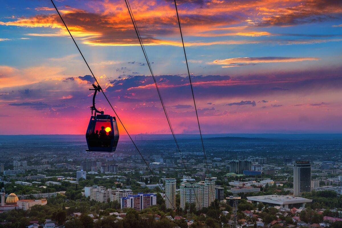 Almaty: Sunset Tour to Kok-Tobe by Cable Car & Hotel Pickup — guided tour in Almaty