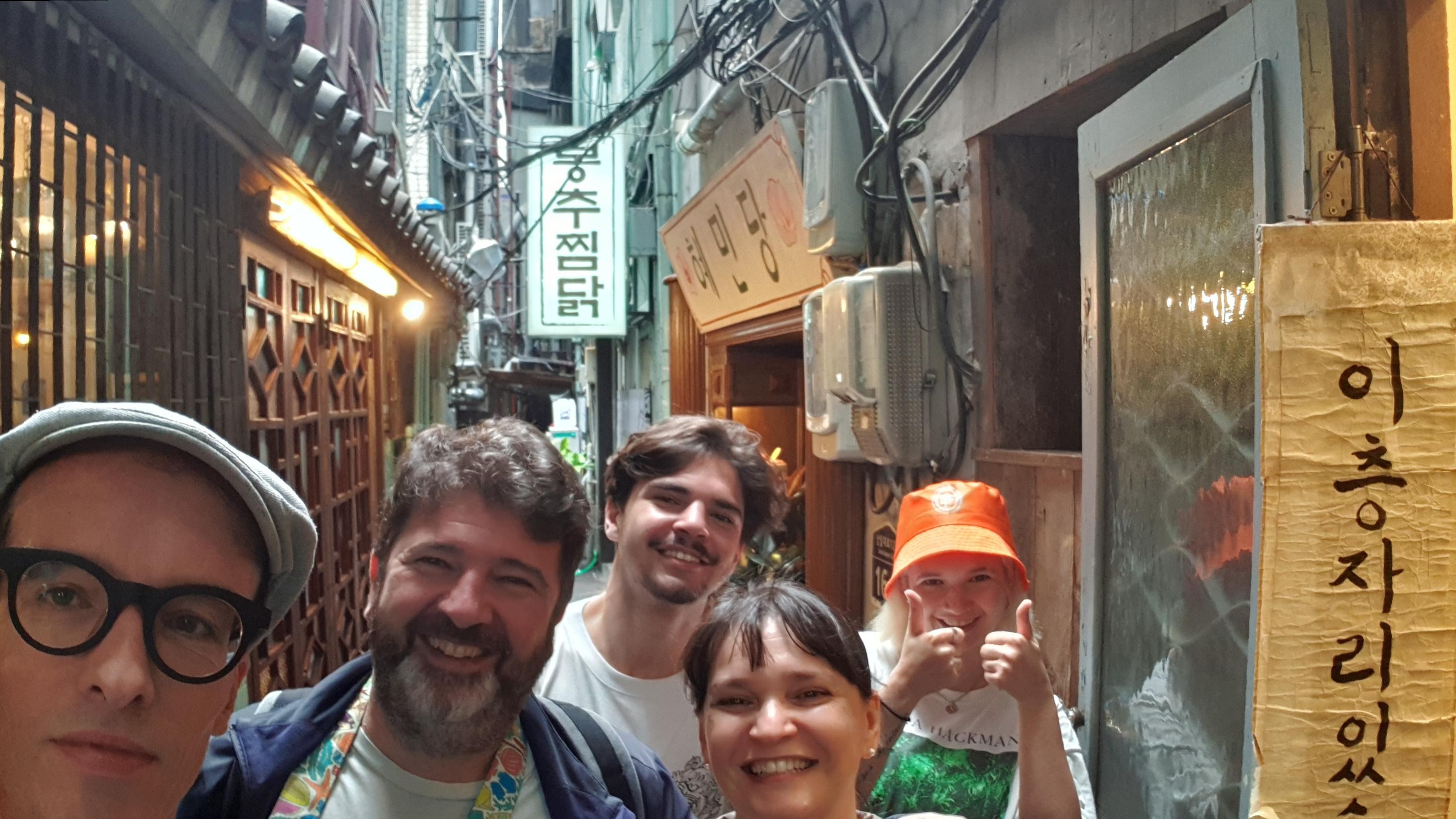 Private free day in Seoul with a French-speaking guide