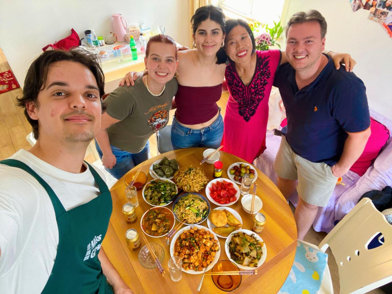 Beijing: Vegan Home Cooking & Local Market Tour with Sanxia