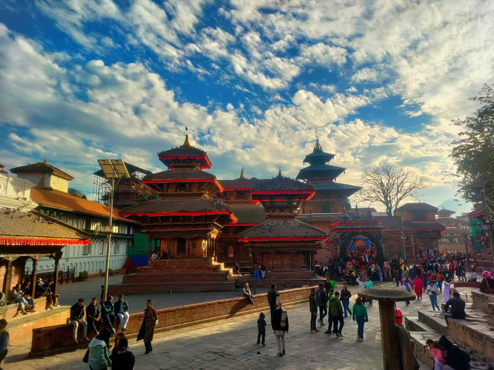 Kathmandu: Heritage Tour with Nepali Ethnic Dress Photoshoot