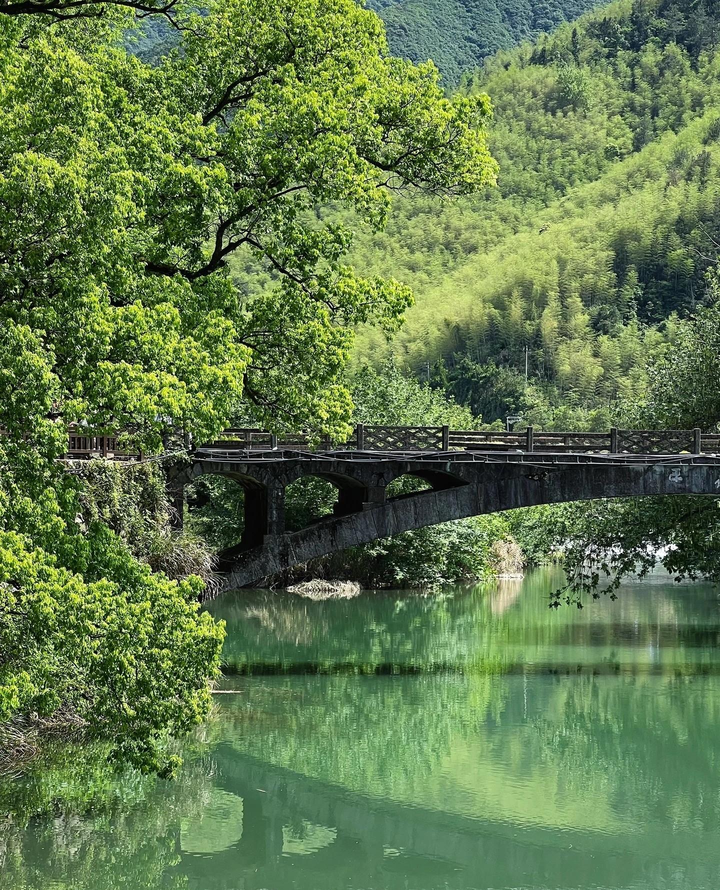 Shanghai: Fuchun River 2-Day Tour with Hike & Cruise 3