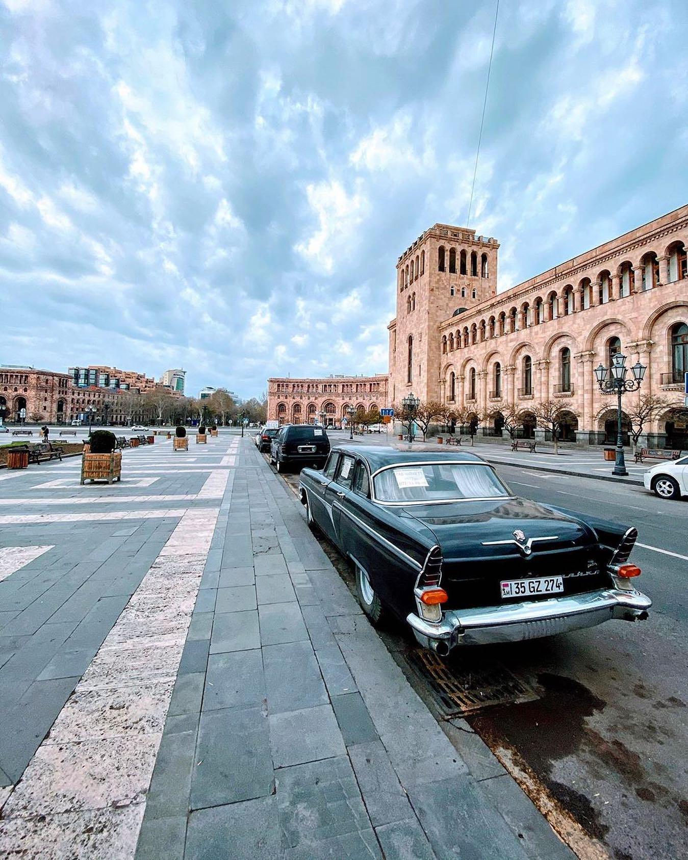 Yerevan: a Tour through the Flea Markets to find treasures 2