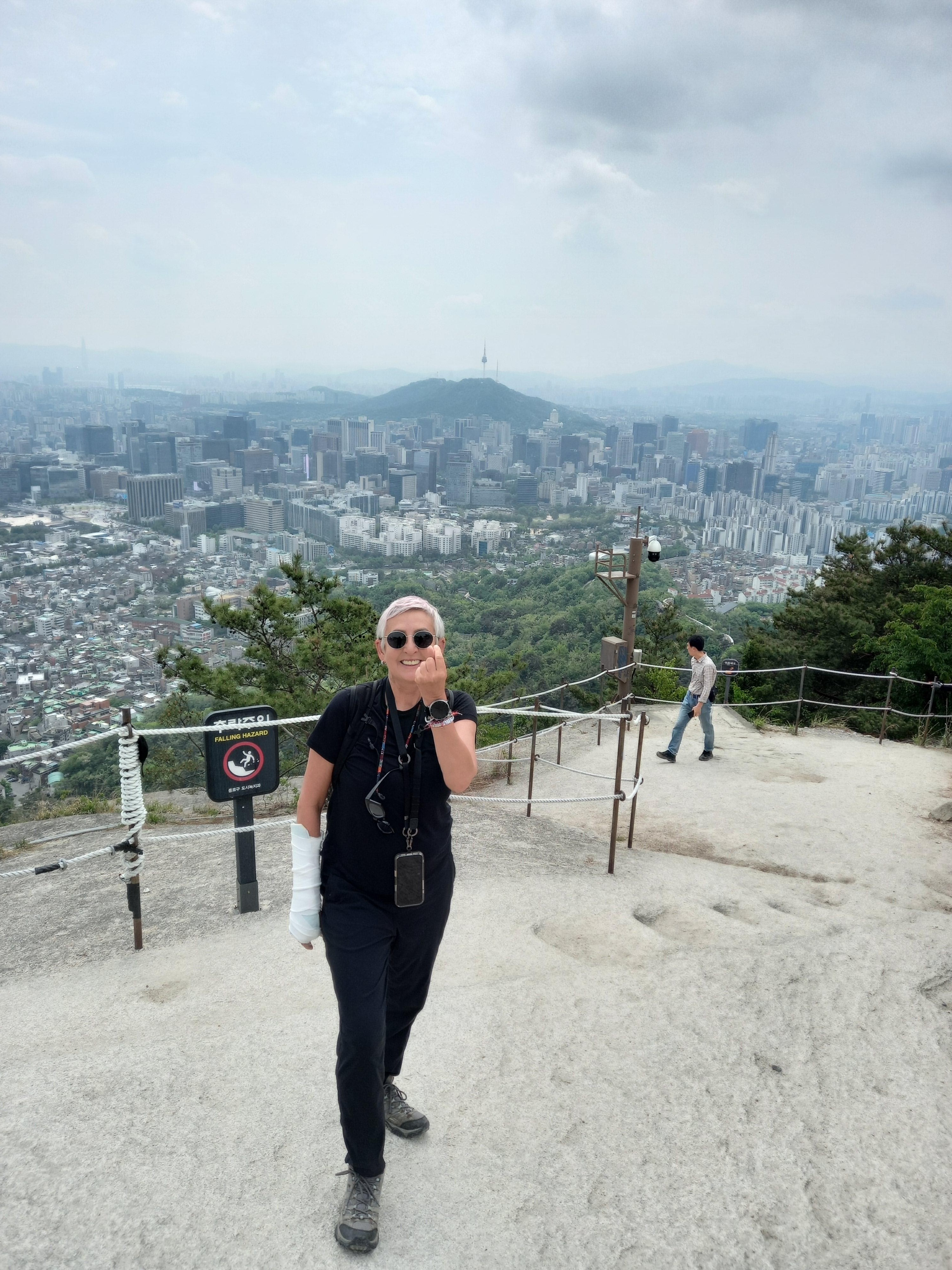 Seoul: Gyeongbokgung Palace and Inwangsan Mt. Hiking Tour 3