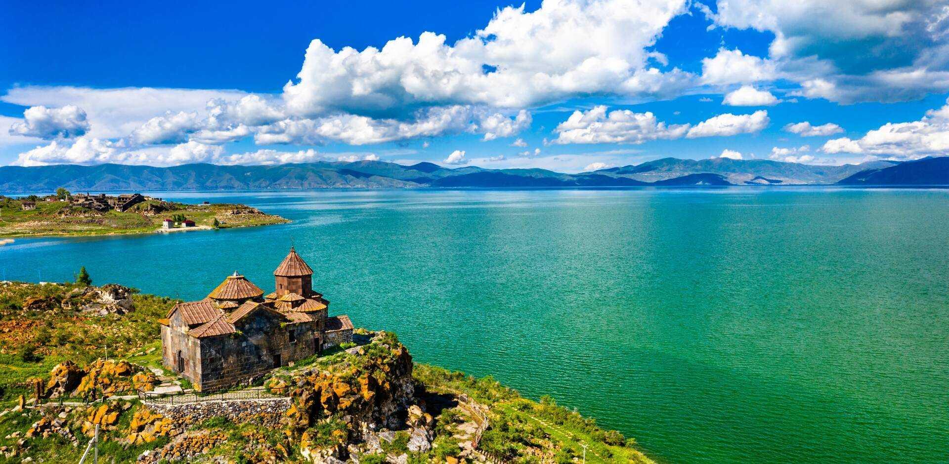 Tbilisi: Armenia Day Tour to Yerevan, Sevan & Dilijan 2