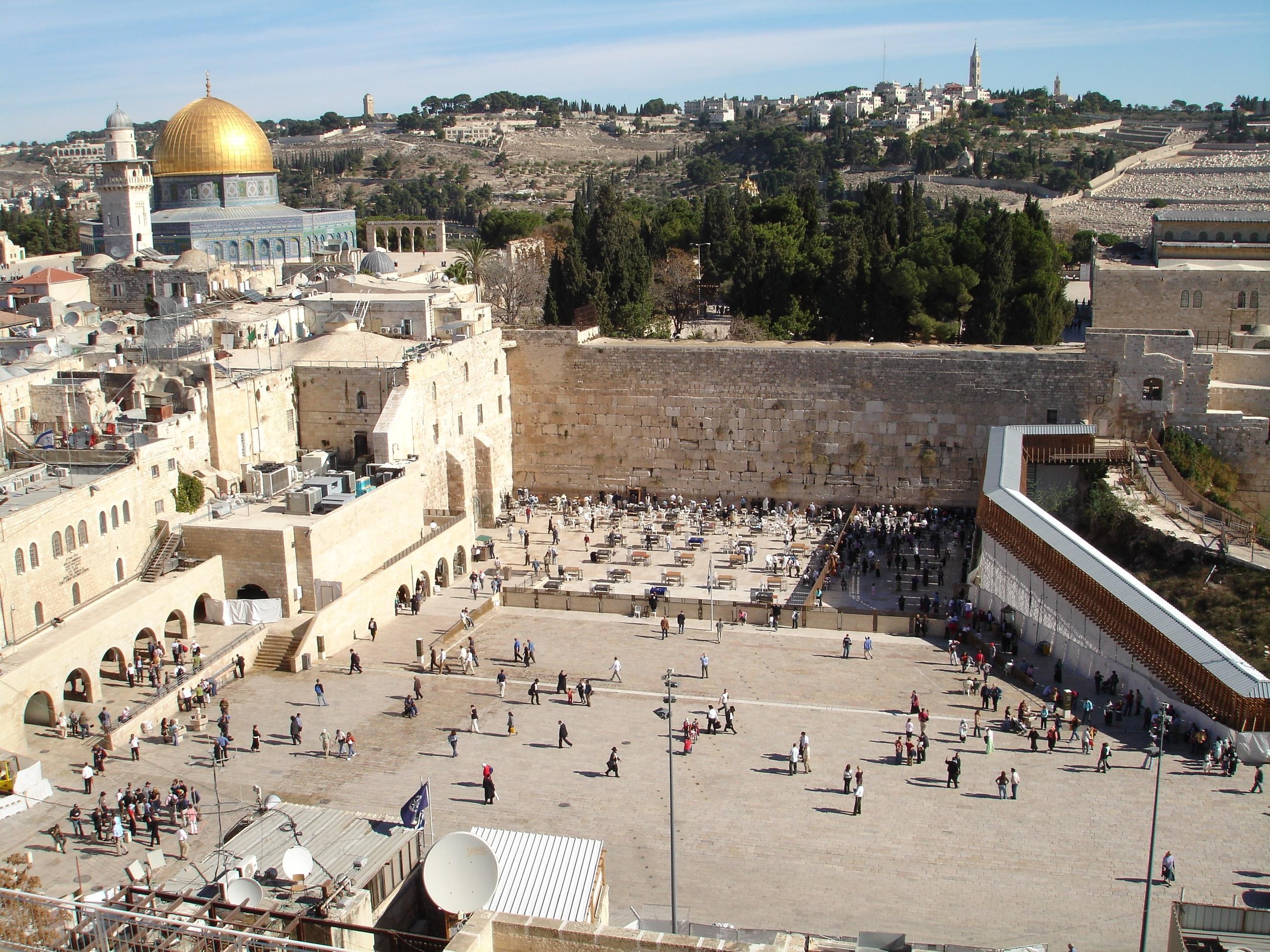 Western Wall: Sepulcher Church, Baptism Site & Dead Sea Tour