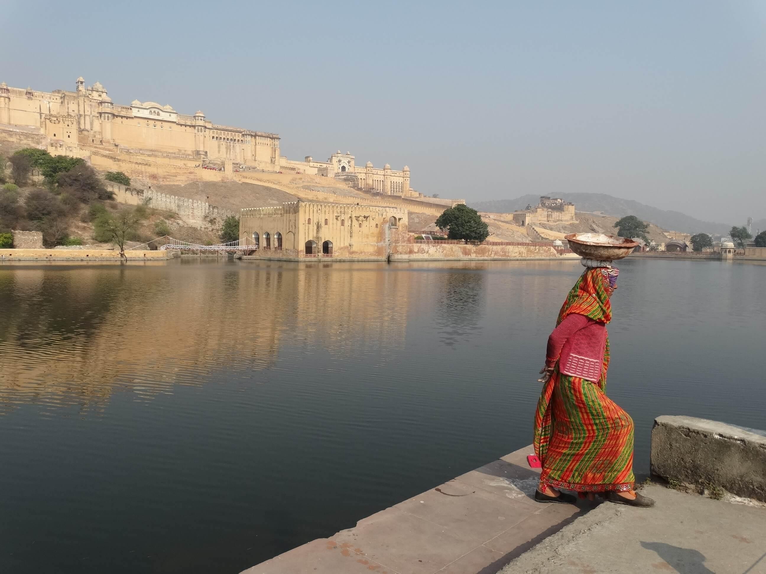 From Jaipur: Private Amber Fort, Jal Mahal and More Car Tour 2
