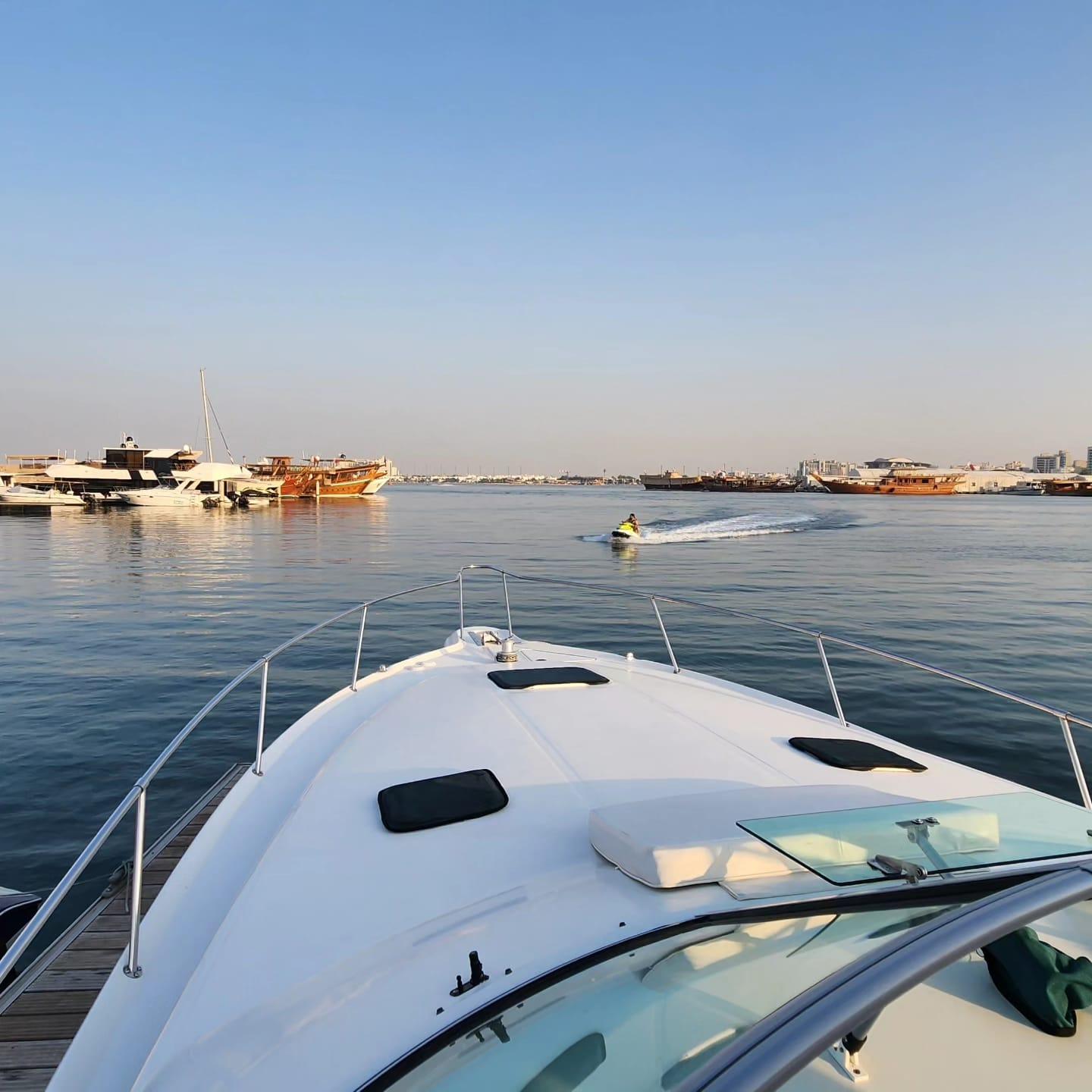 Doha: 30-Minute Private West Bay Skyline Speedboat Cruise
