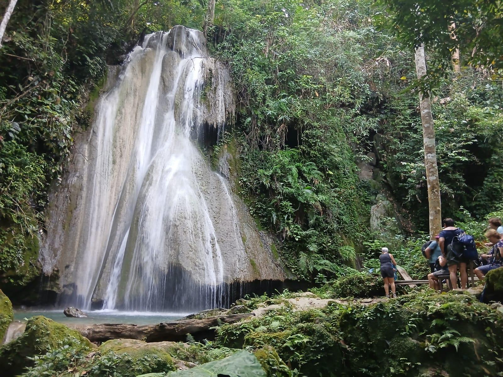 Nong Khiaw: 2-Day Trekking, Camping and Kayaking Tour