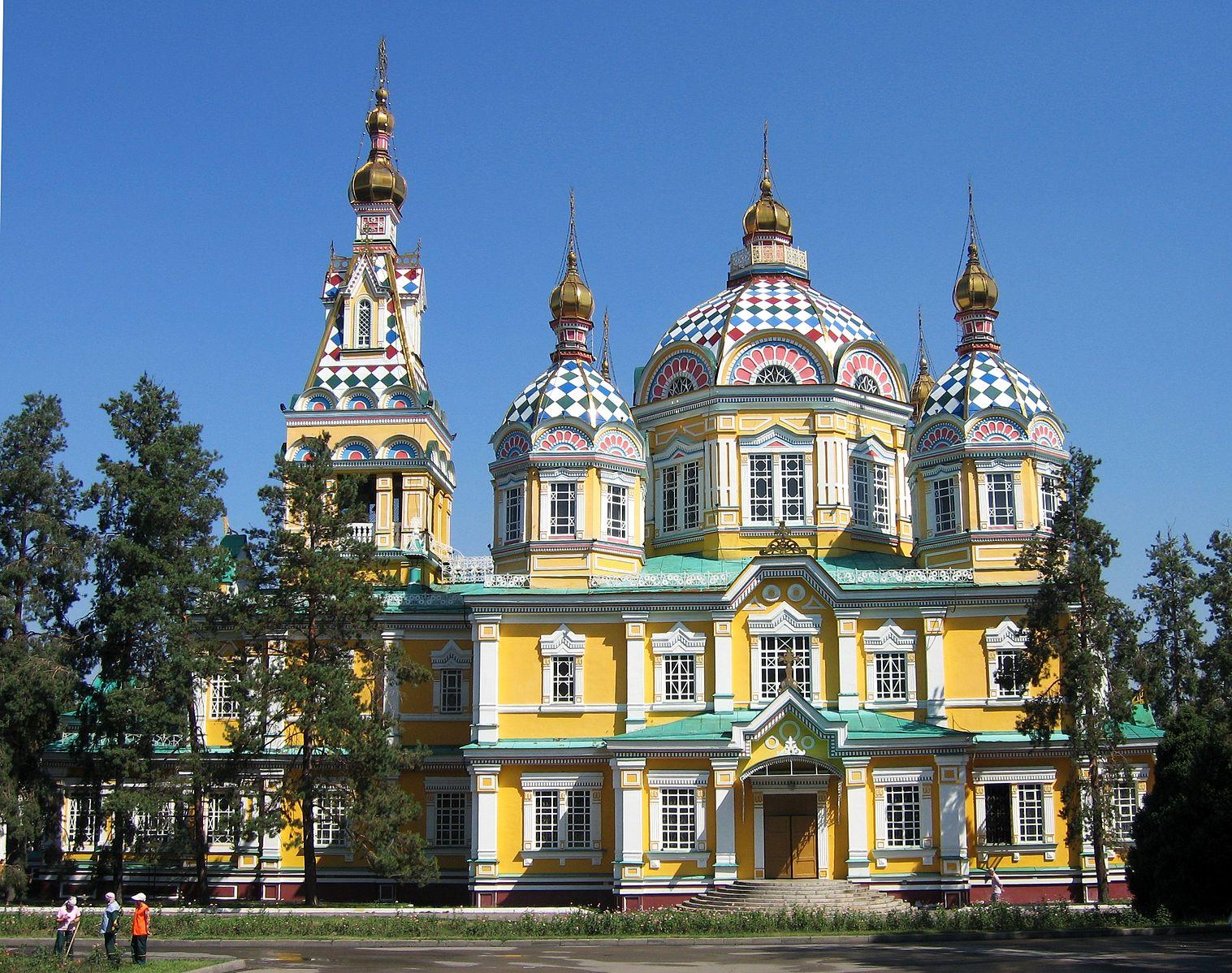 Almaty Walking Tour: City Centre Highlights (with Tasting) 2