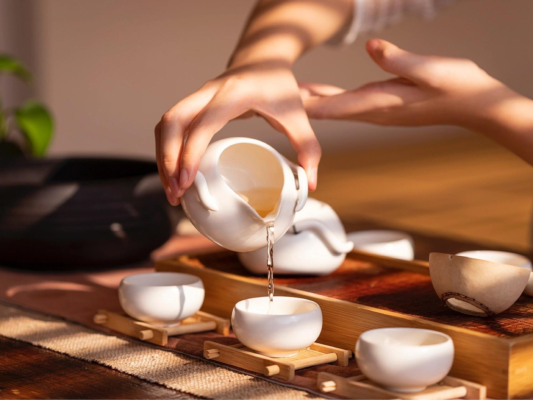 Shanghai: Zhujiajiao Water Town with Tea Ceremony Experience 3