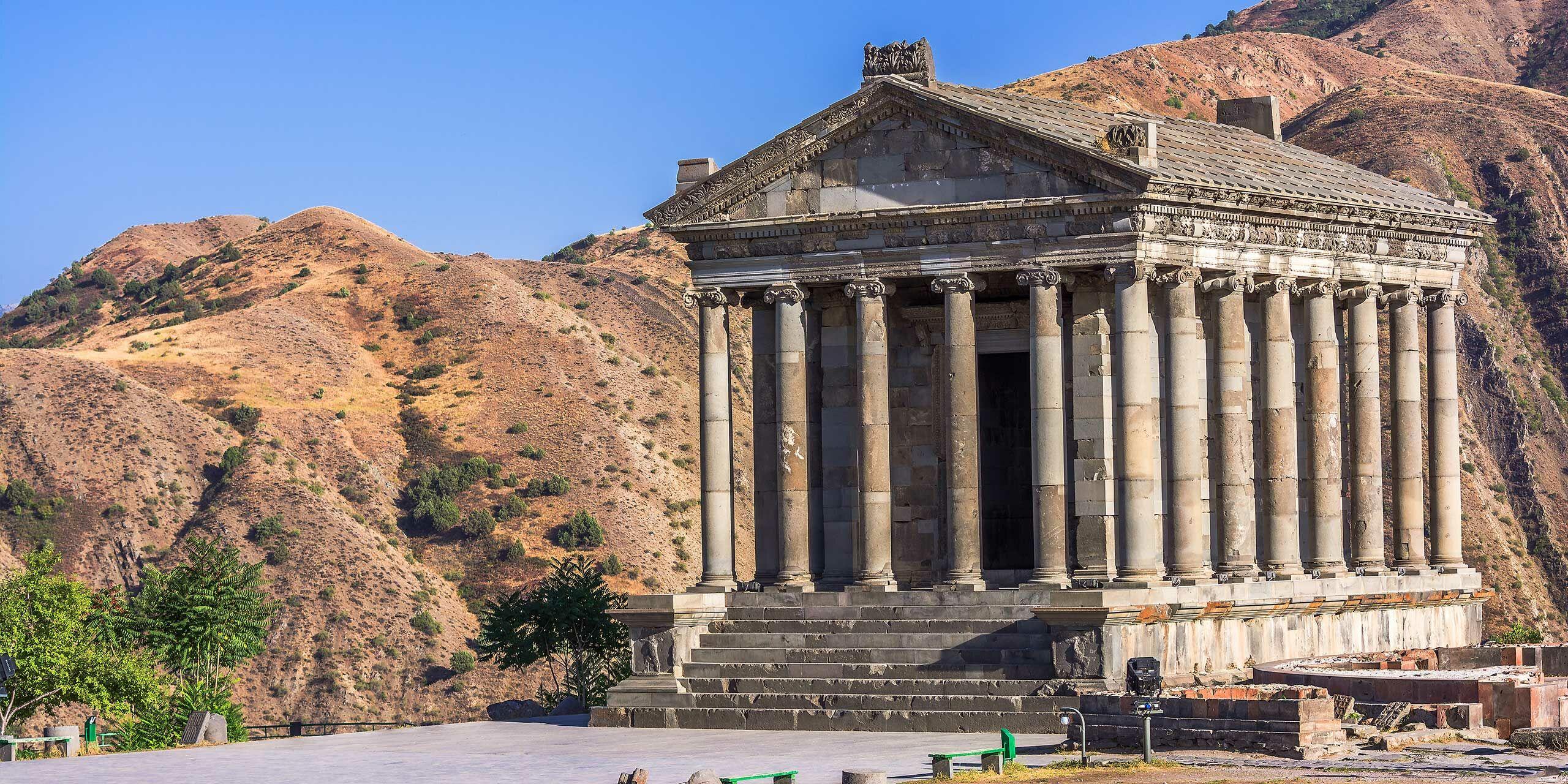 Private Guided Tour to Garni, Geghard & Symphony of Stones 3