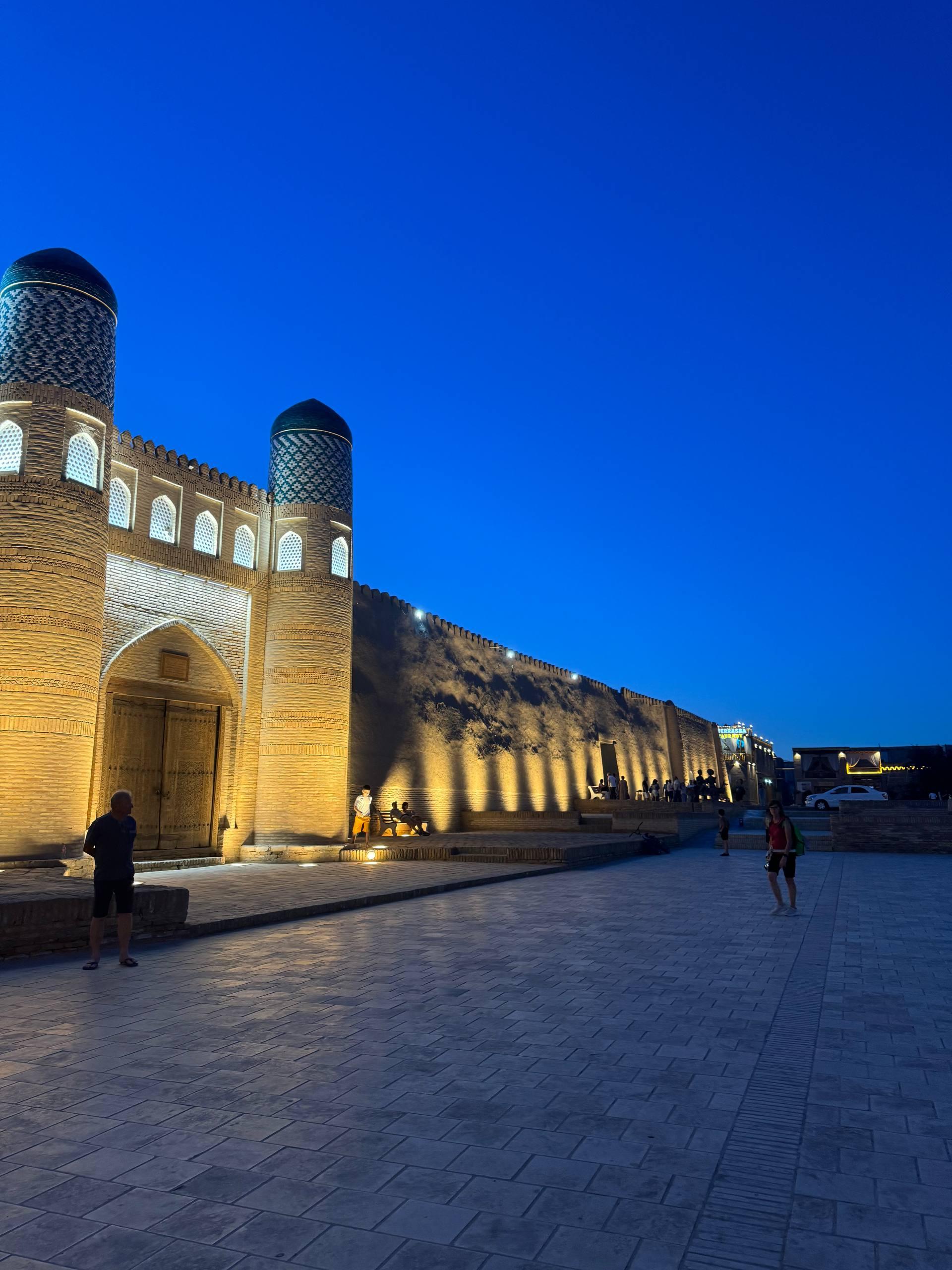 Bukhara to Khiva: Private Transfer with Stops 2