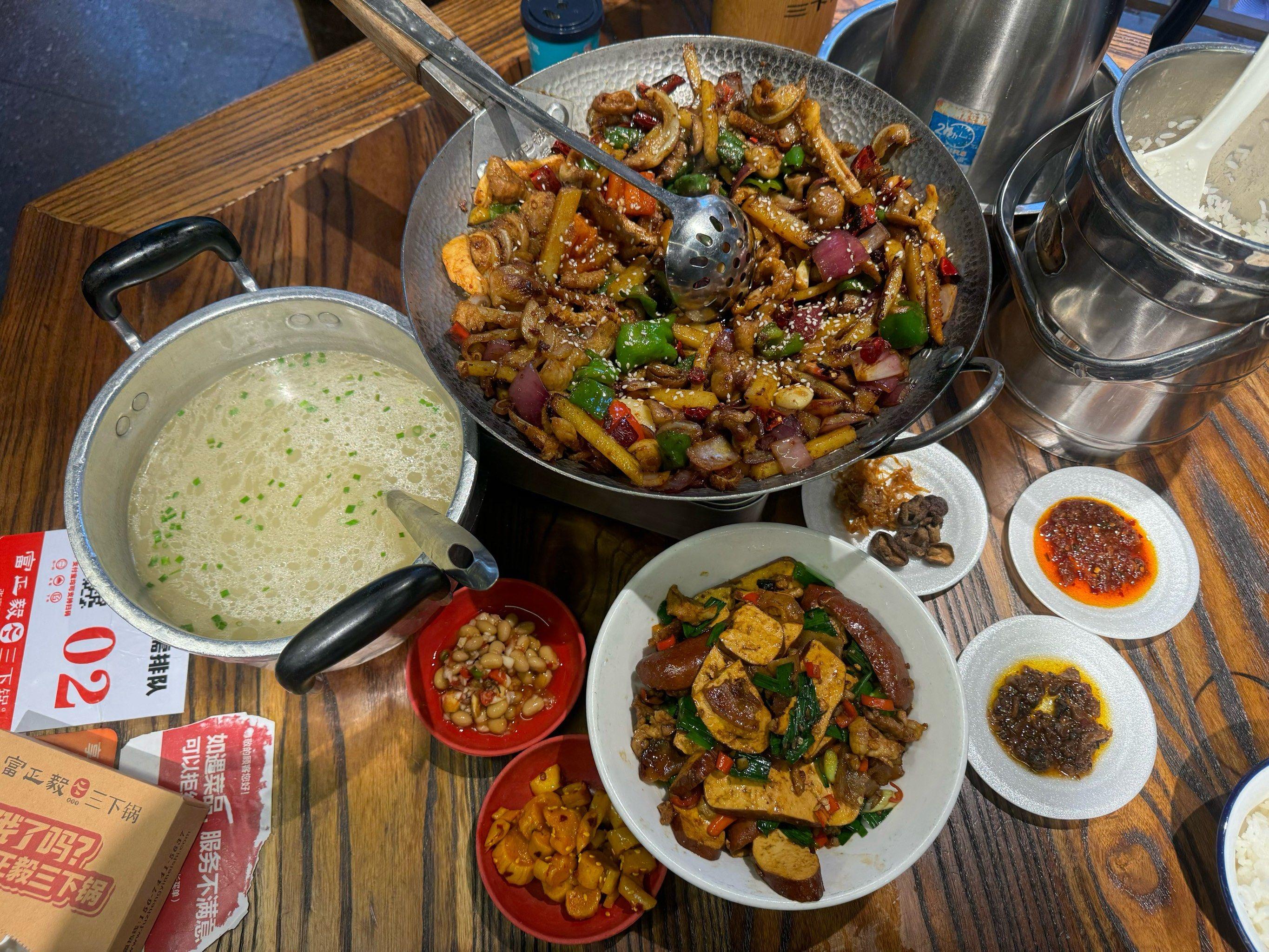 Lang Prabang Food tour unlimited beers by Tuk-tuk excursion 2