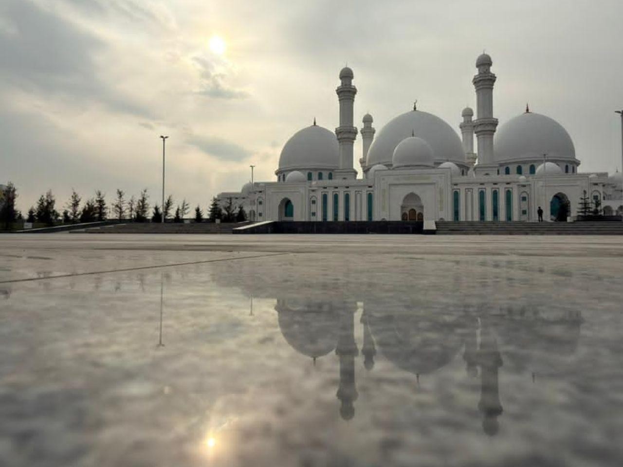 From Tashkent: Private Day Trip to Shymkent 3