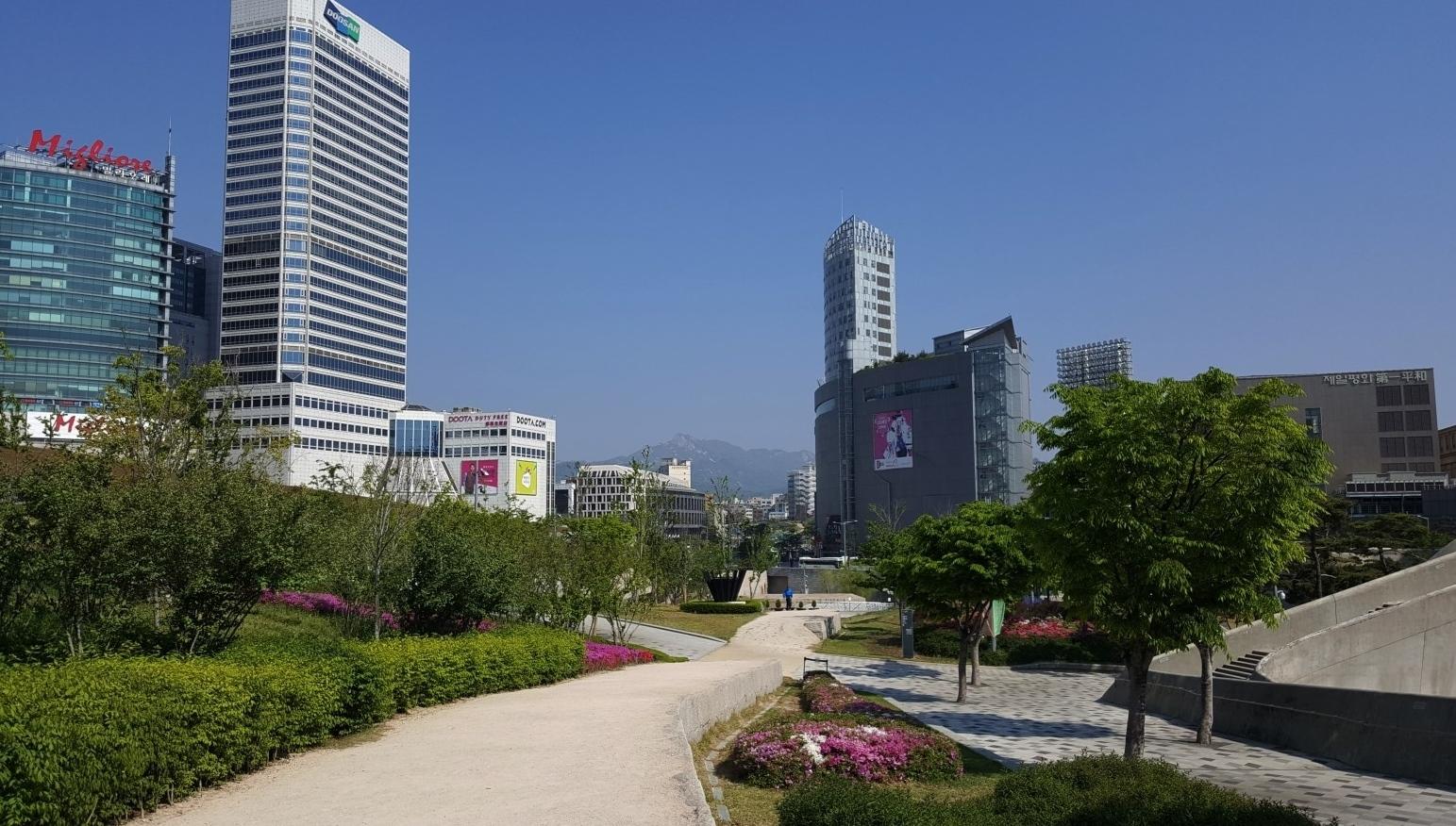 Seoul City Wall Trekking Tour 3