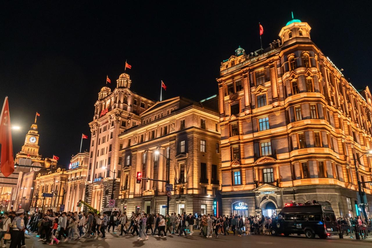 Shanghai: Private City Tour with River Cruise & Tower Entry 3