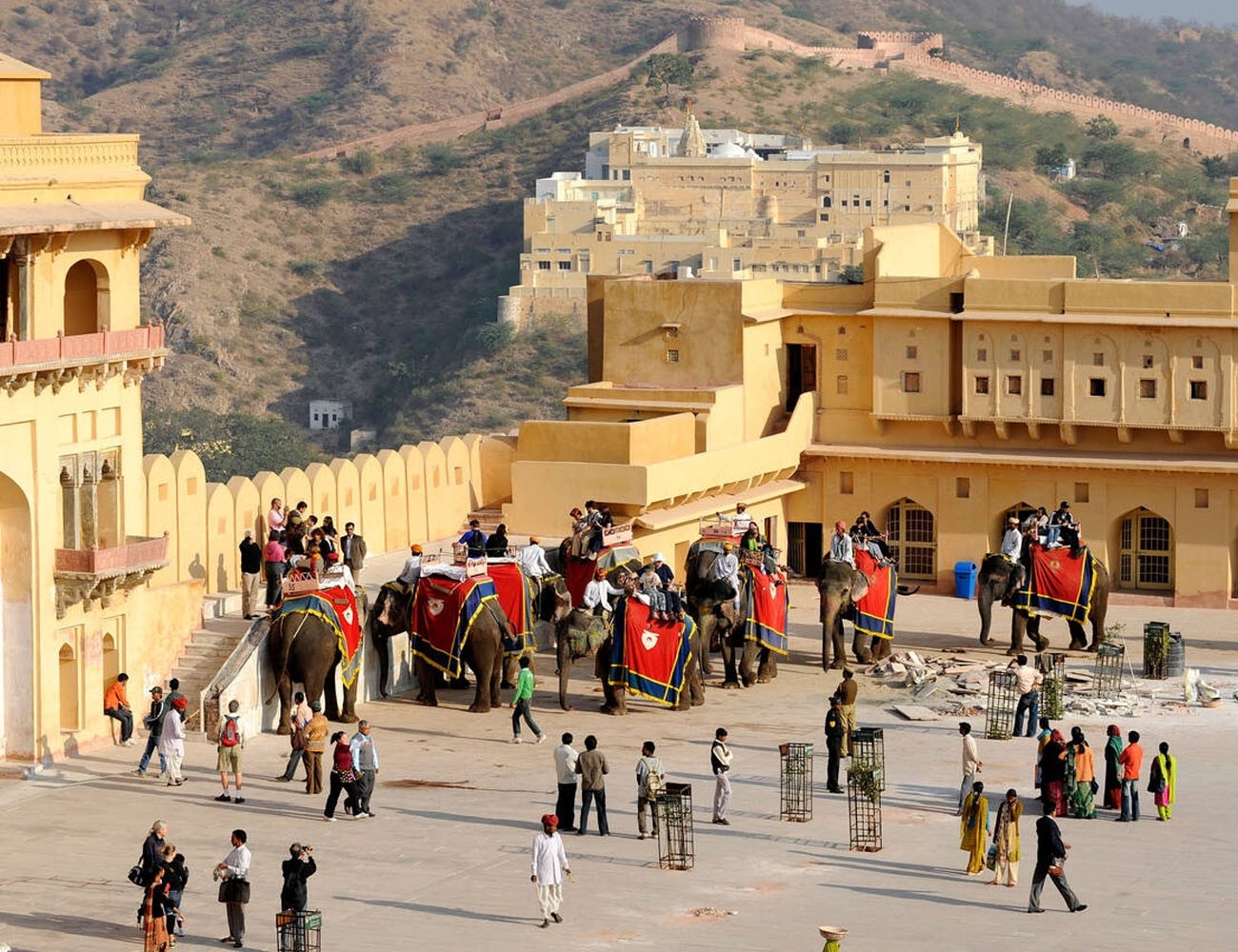 Jaipur: Private Car & Driver Hire on an Hourly / Daily Basis 3