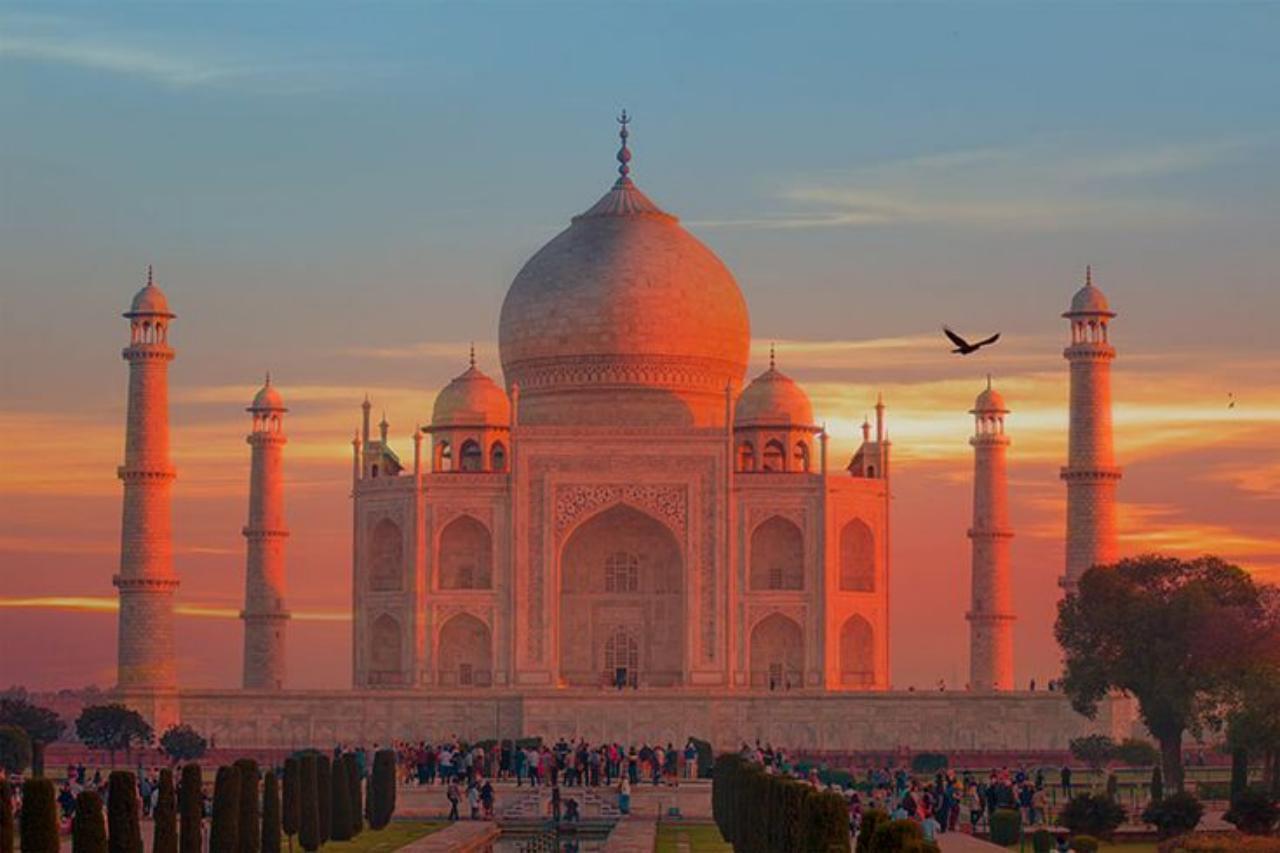 From Delhi: Taj Mahal Sunrise & Agra Fort Tour Skip-the-Line