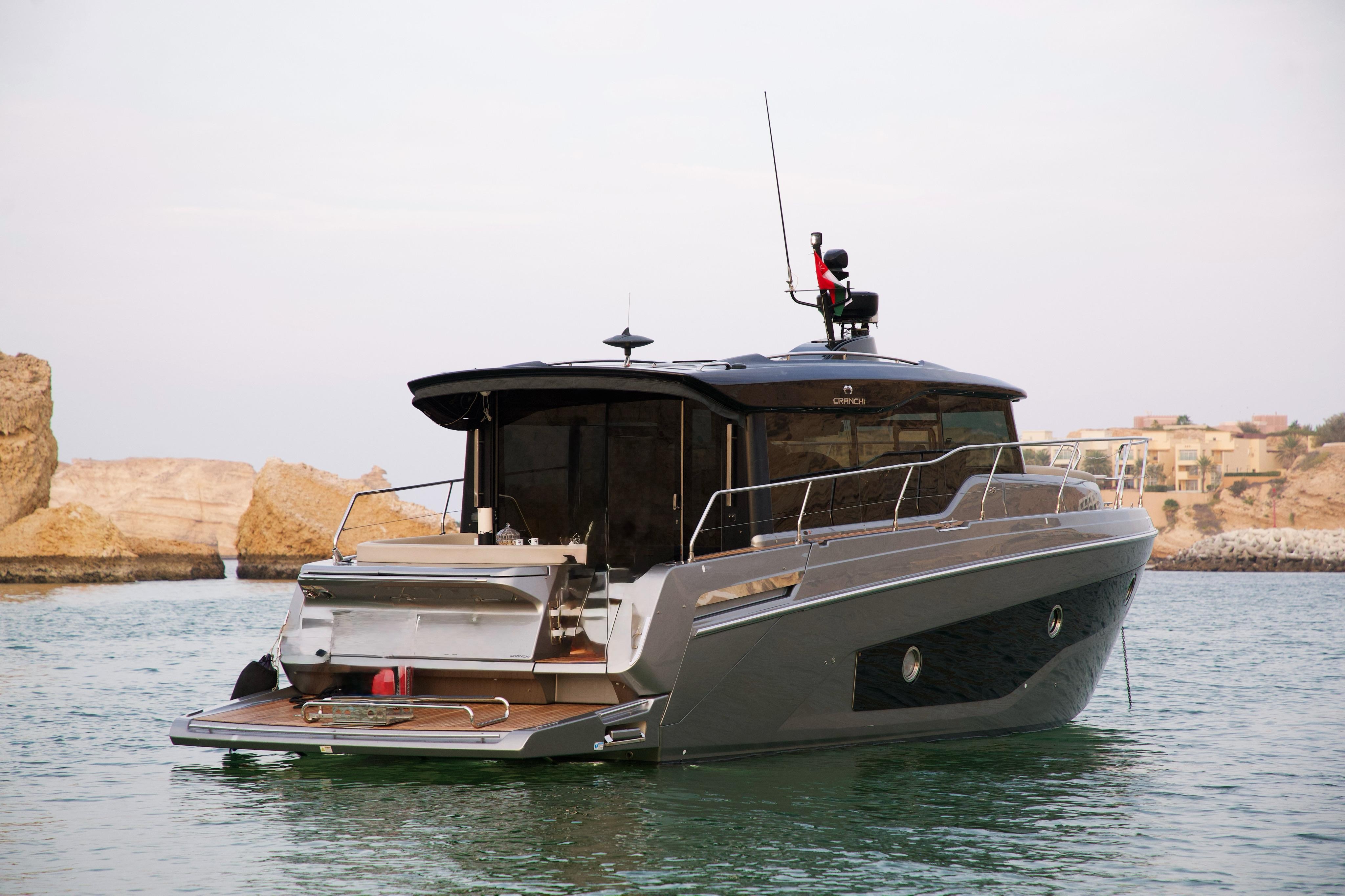 Muscat: Private Yacht Tour to Daymaniyat or Bandar Al Khiran