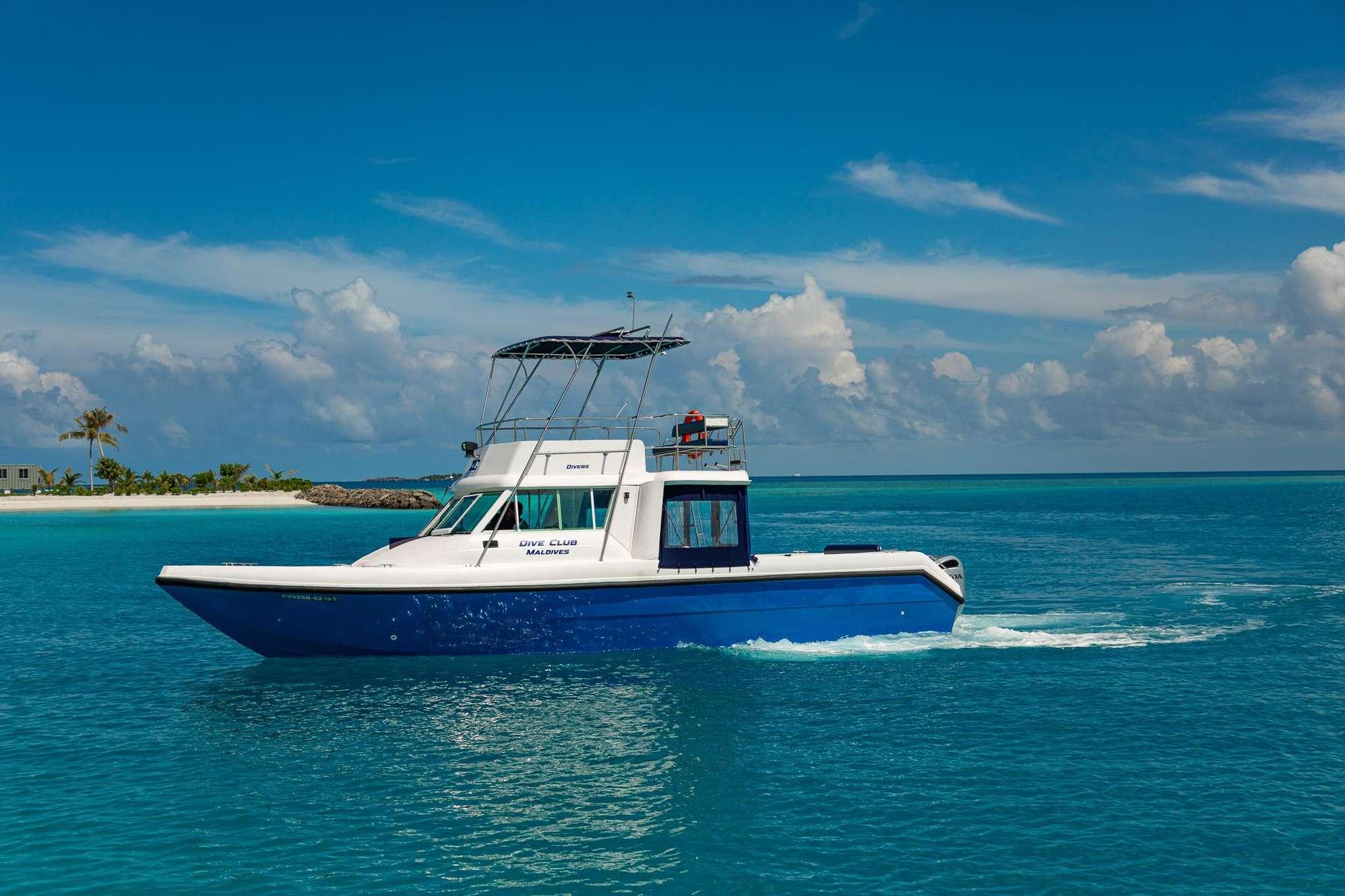 Maldives: Speed Boat Rental with a Customizable Itinerary 2