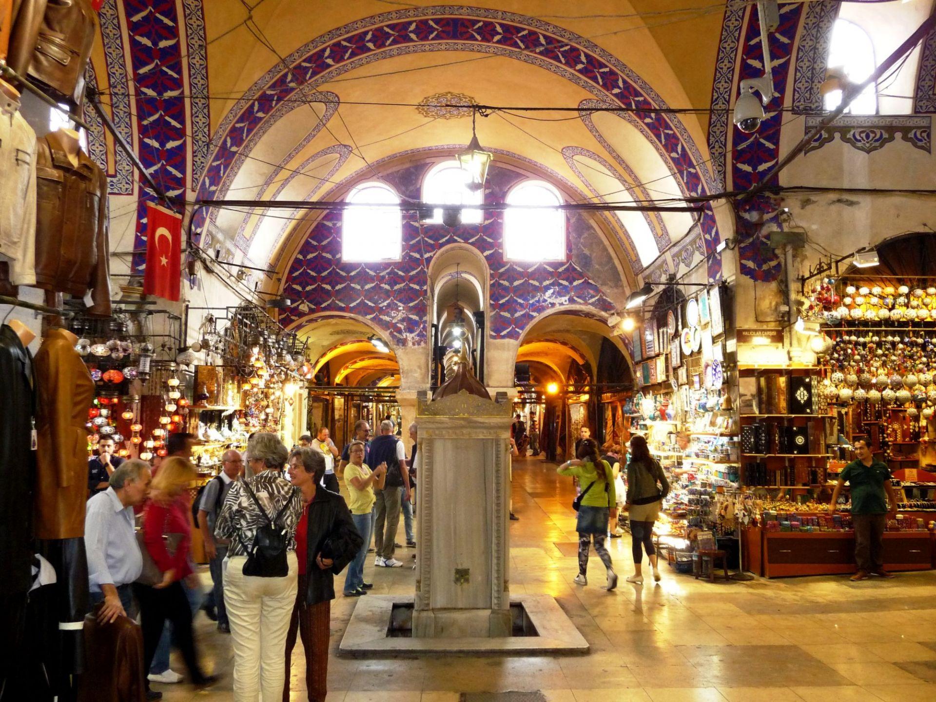 Istanbul: Hagia Sofia, Blue Mosque, and Grand Bazaar Tour 3