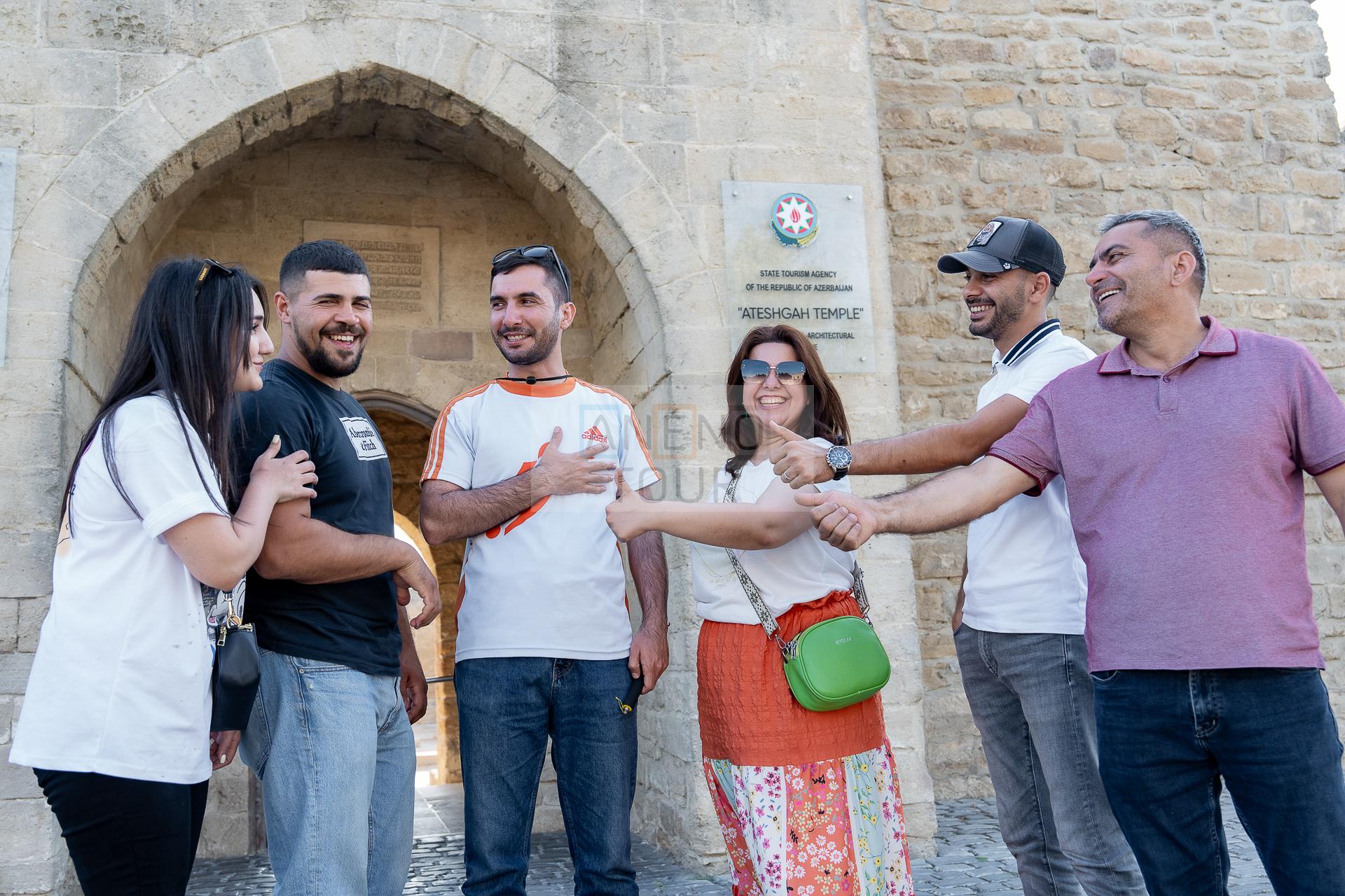 Bakü:Sightseeing : Ateshgah -Yanardag -Gobustan ( PRIVATE )