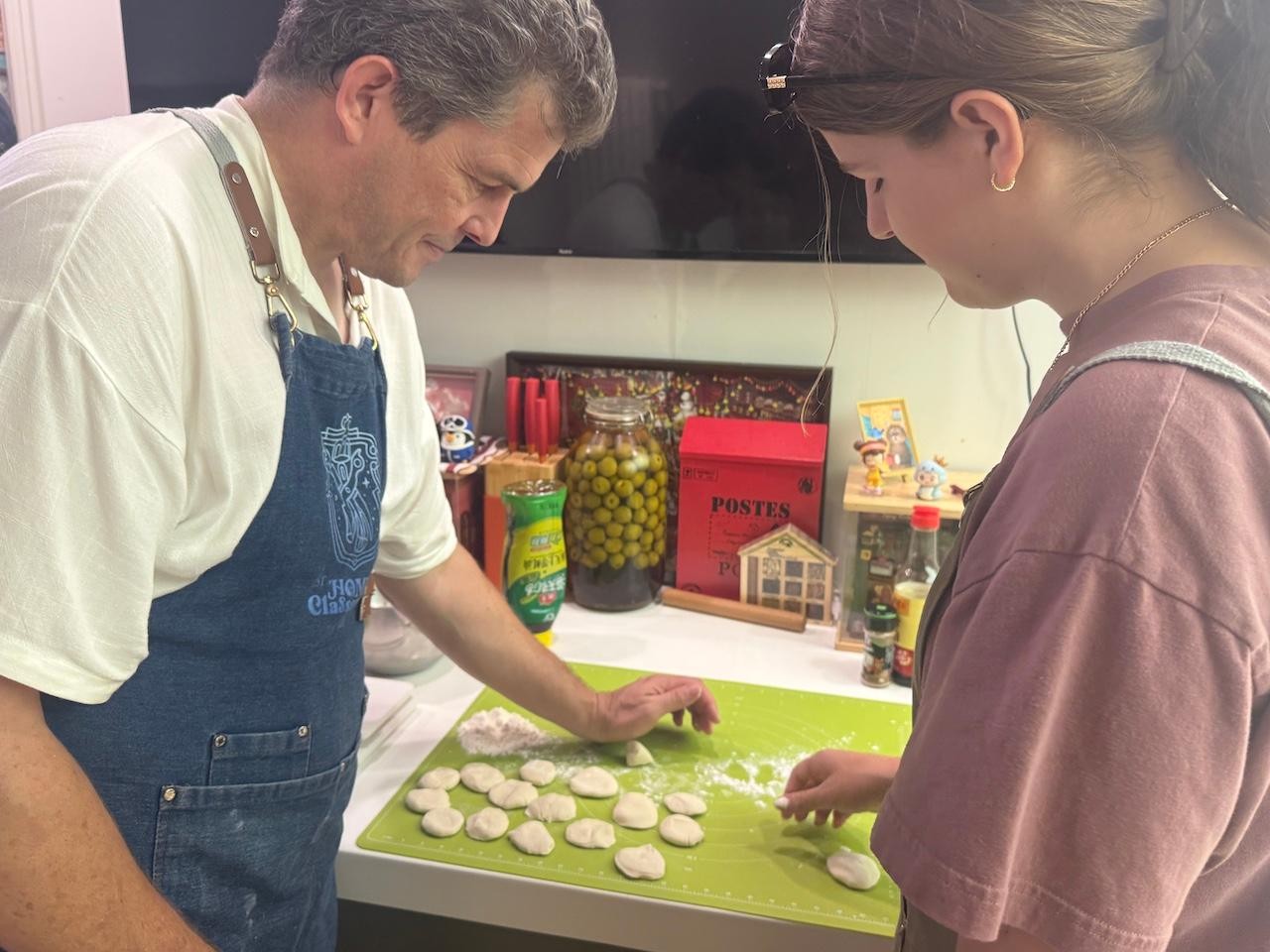 Shanghai: Dumpling Cooking Class - Hands-on experience-2hrs 2